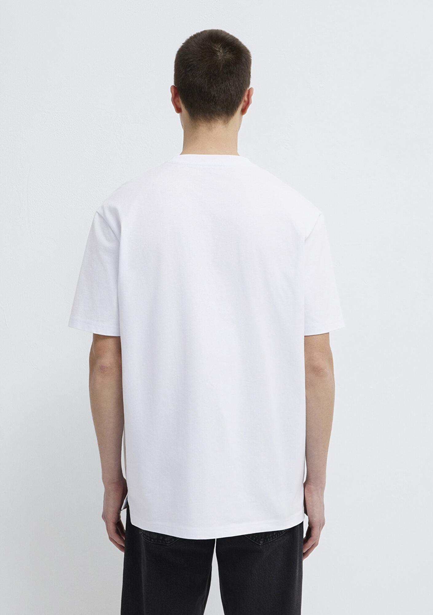 Mavi Cep Detaylı Beyaz Basic Tişört Loose Fit / Bol Rahat Kesim 066248-620