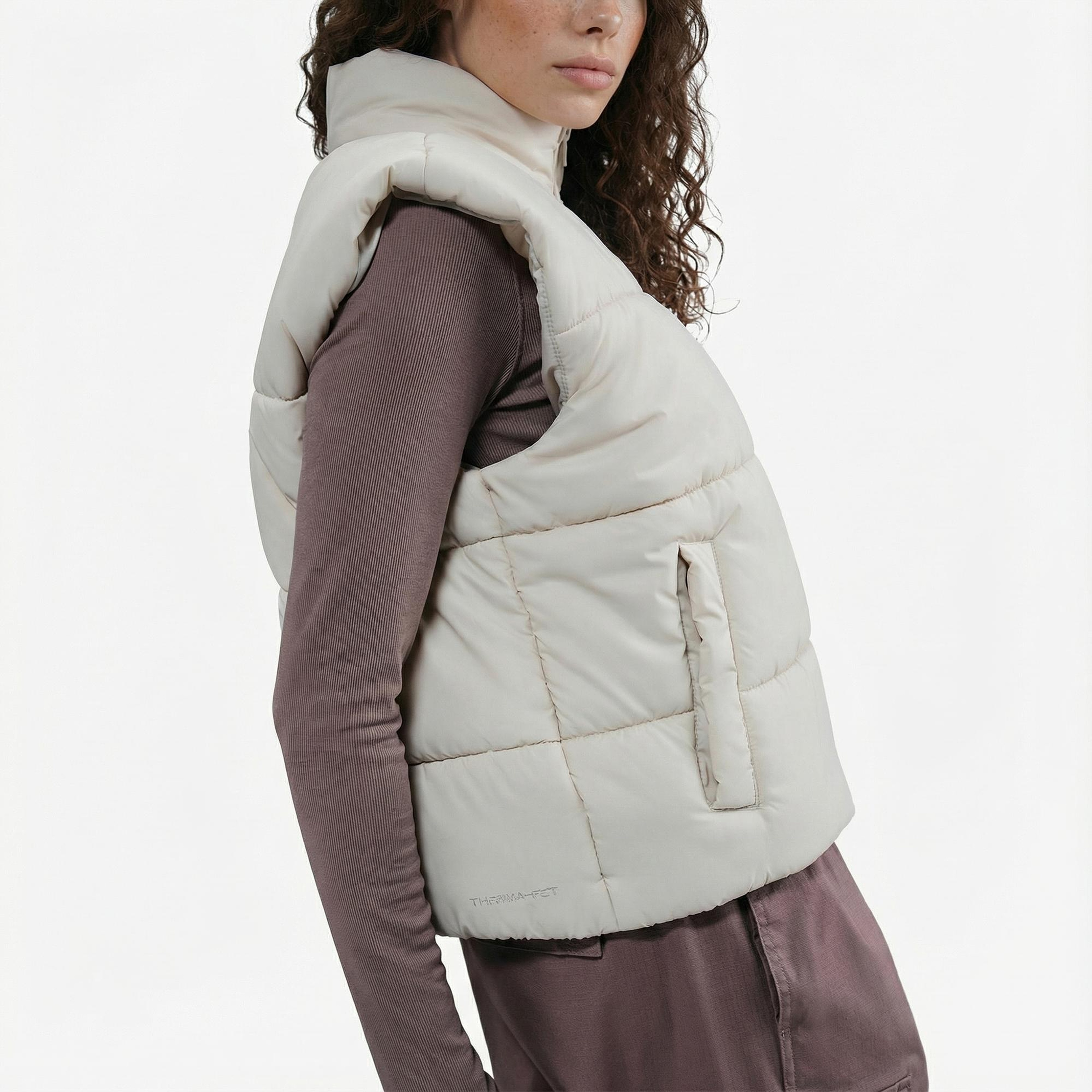Nike Sportswear Classic Puffer Kadın Beyaz Yelek