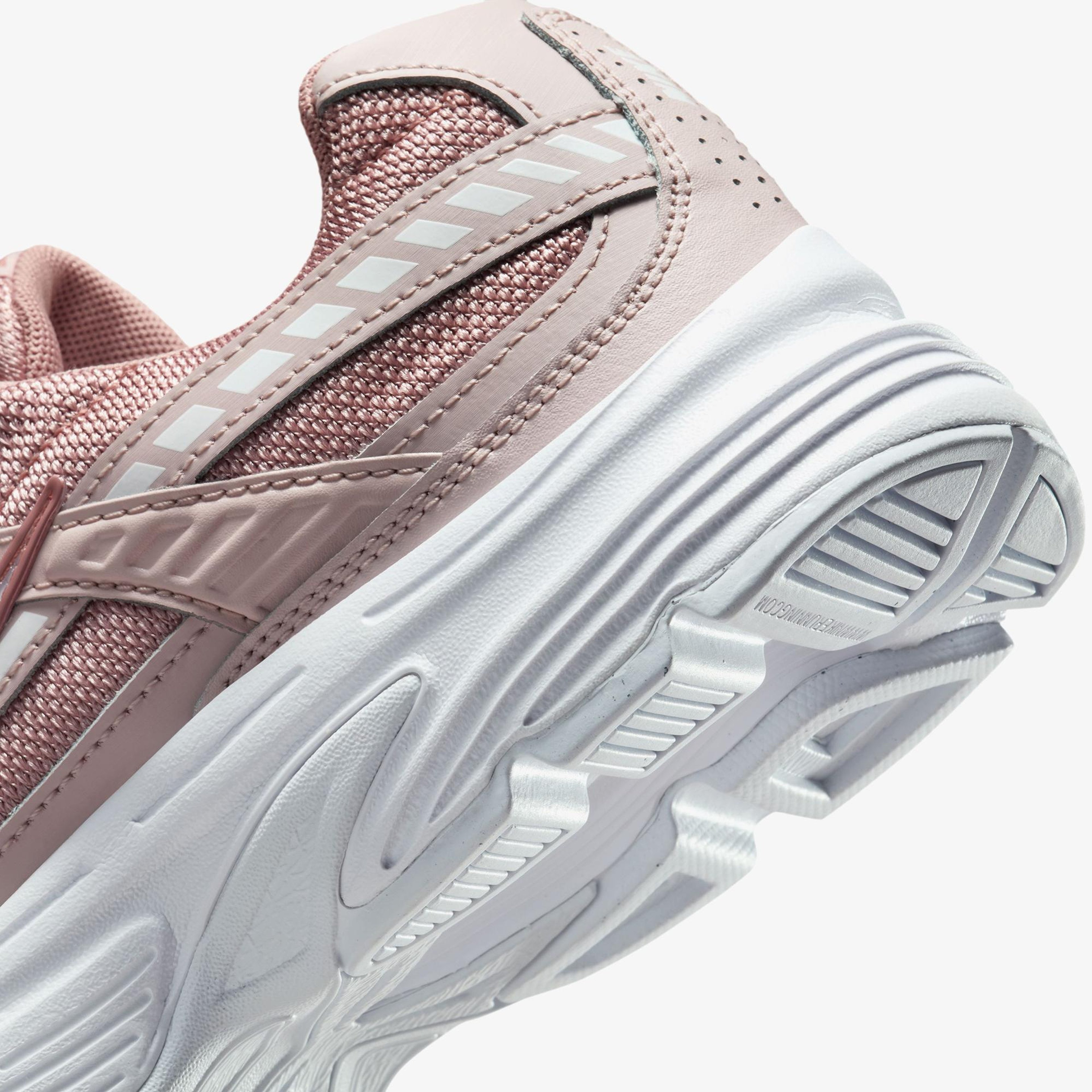 Nike Initiator Kadın Pembe Spor Ayakkabı