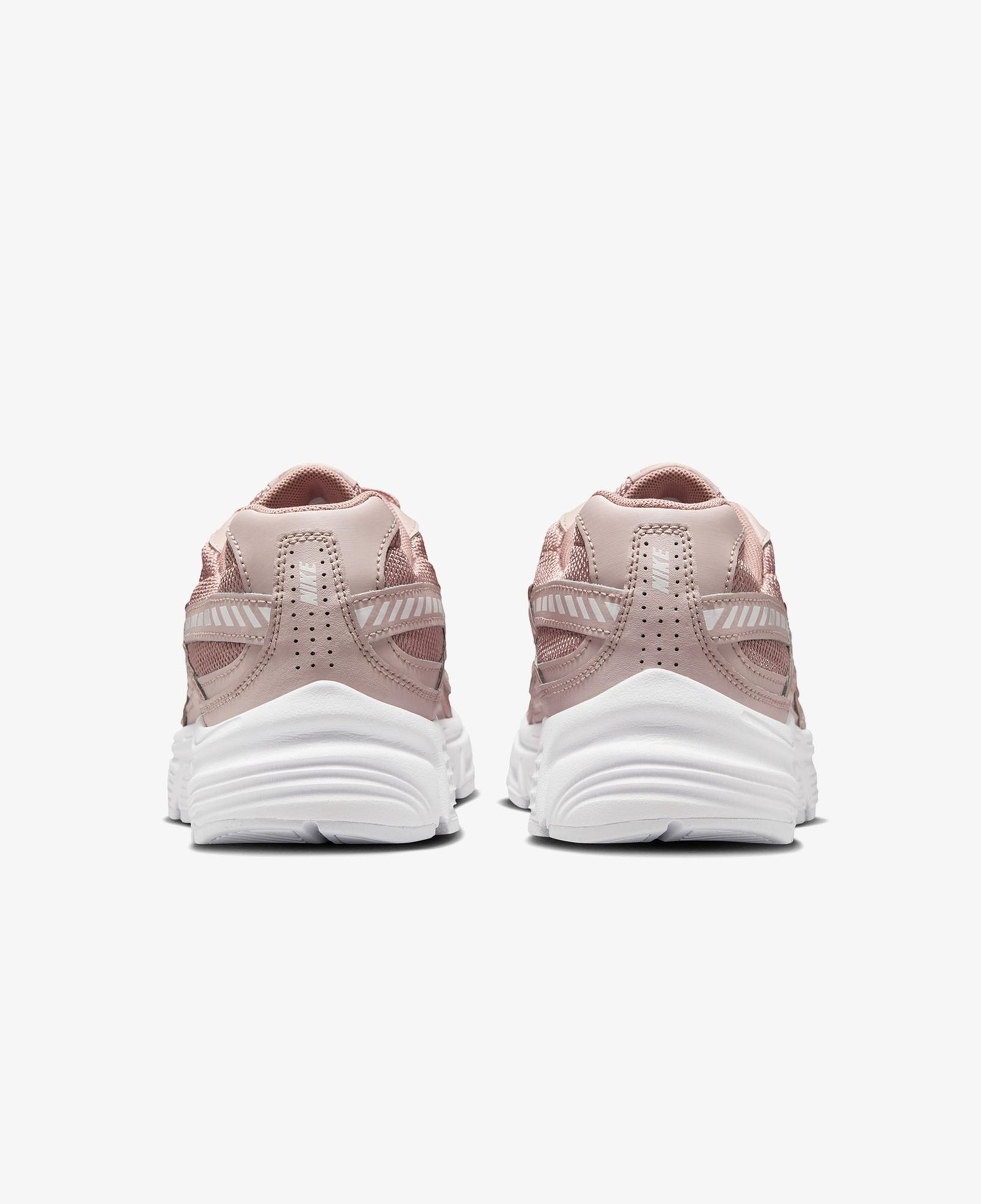 Nike Initiator Kadın Pembe Spor Ayakkabı