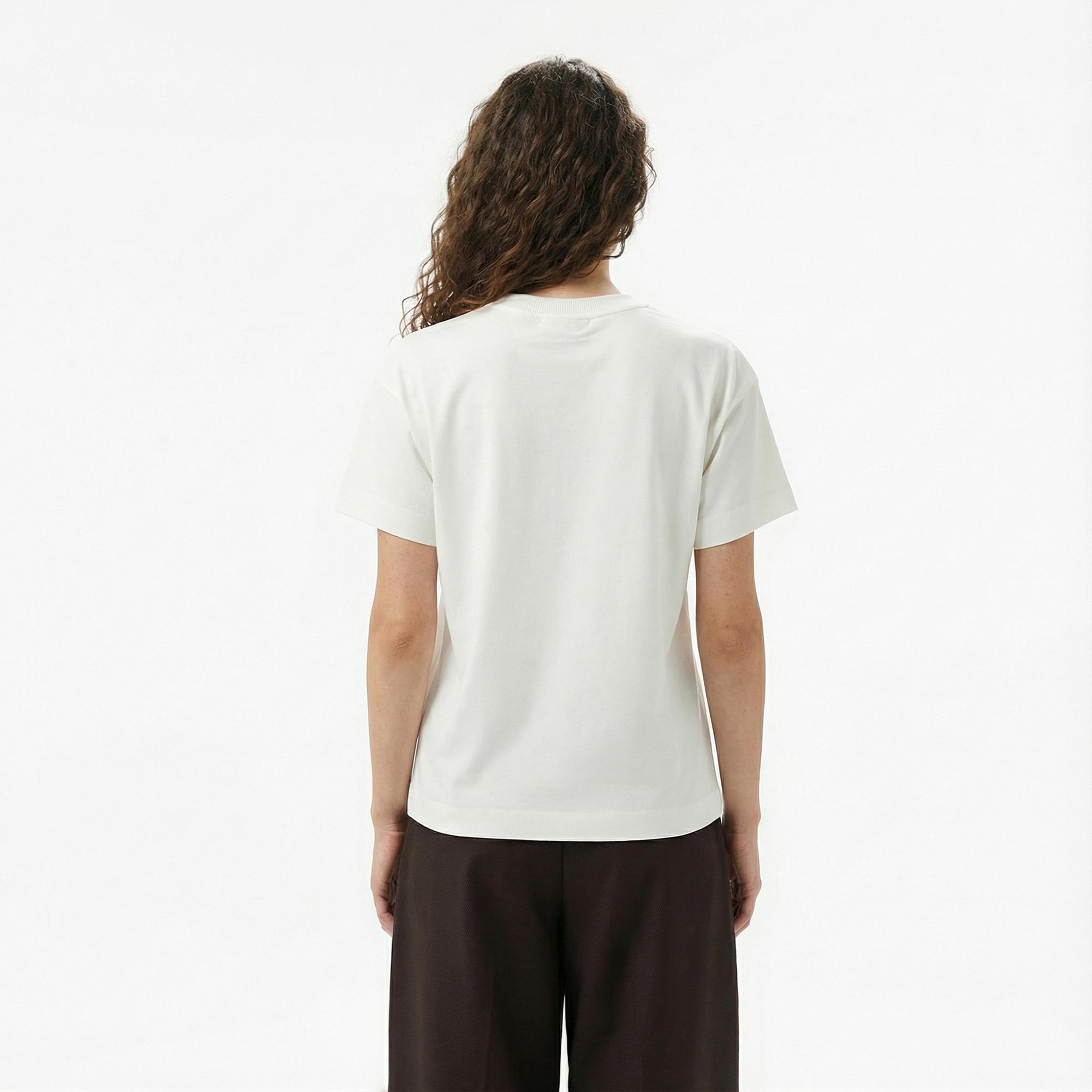 Lacoste Kadın Loose Fit Bisiklet Yaka Beyaz T-Shirt