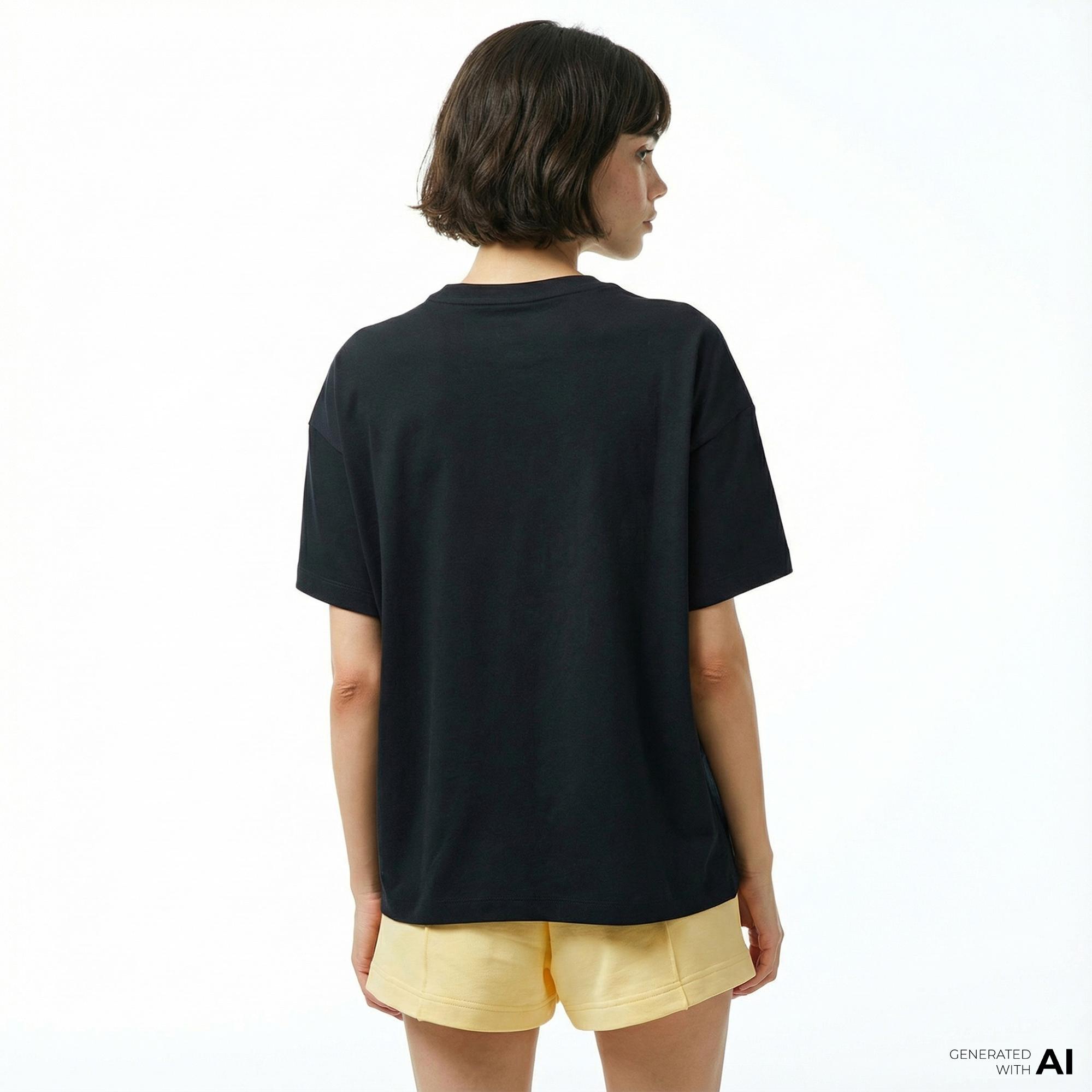 Converse Wordmark Relaxed Fit Baskılı Kadın Siyah T-Shirt