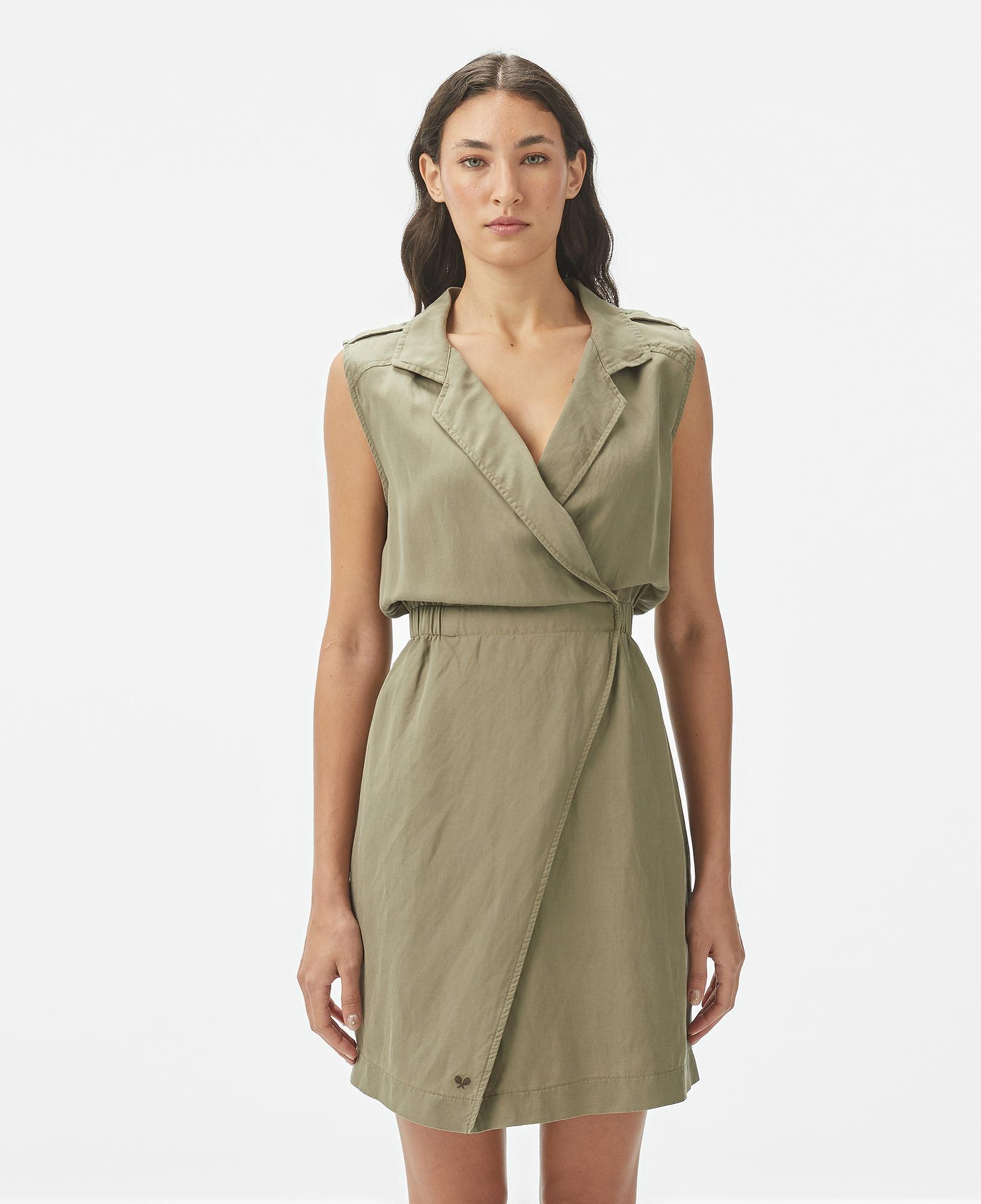 Lacoste Kadın Classic Fit Kolsuz Haki Elbise