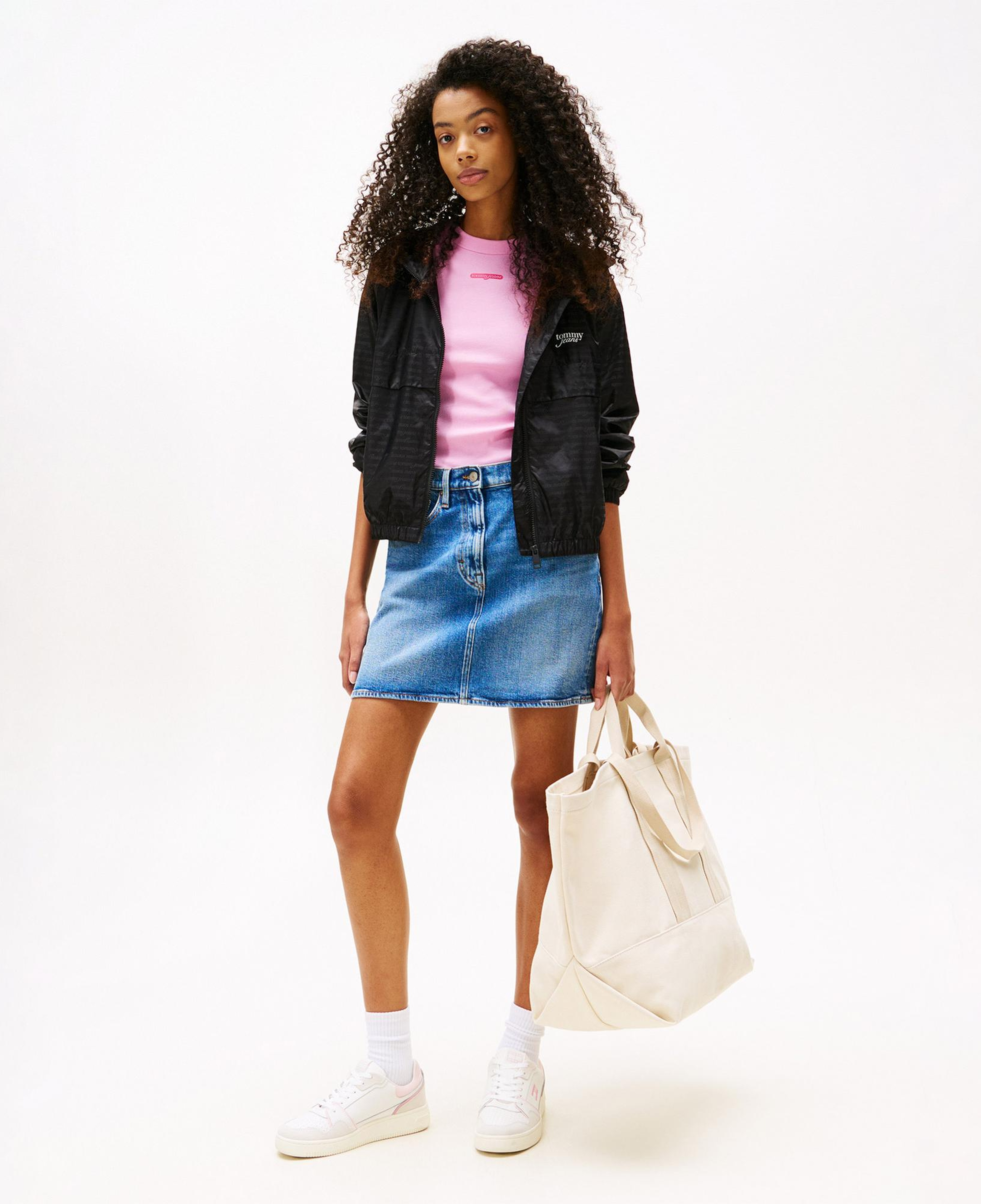 Tommy Hilfiger Repeat Logo Water Repellant Kadın Siyah Ceket