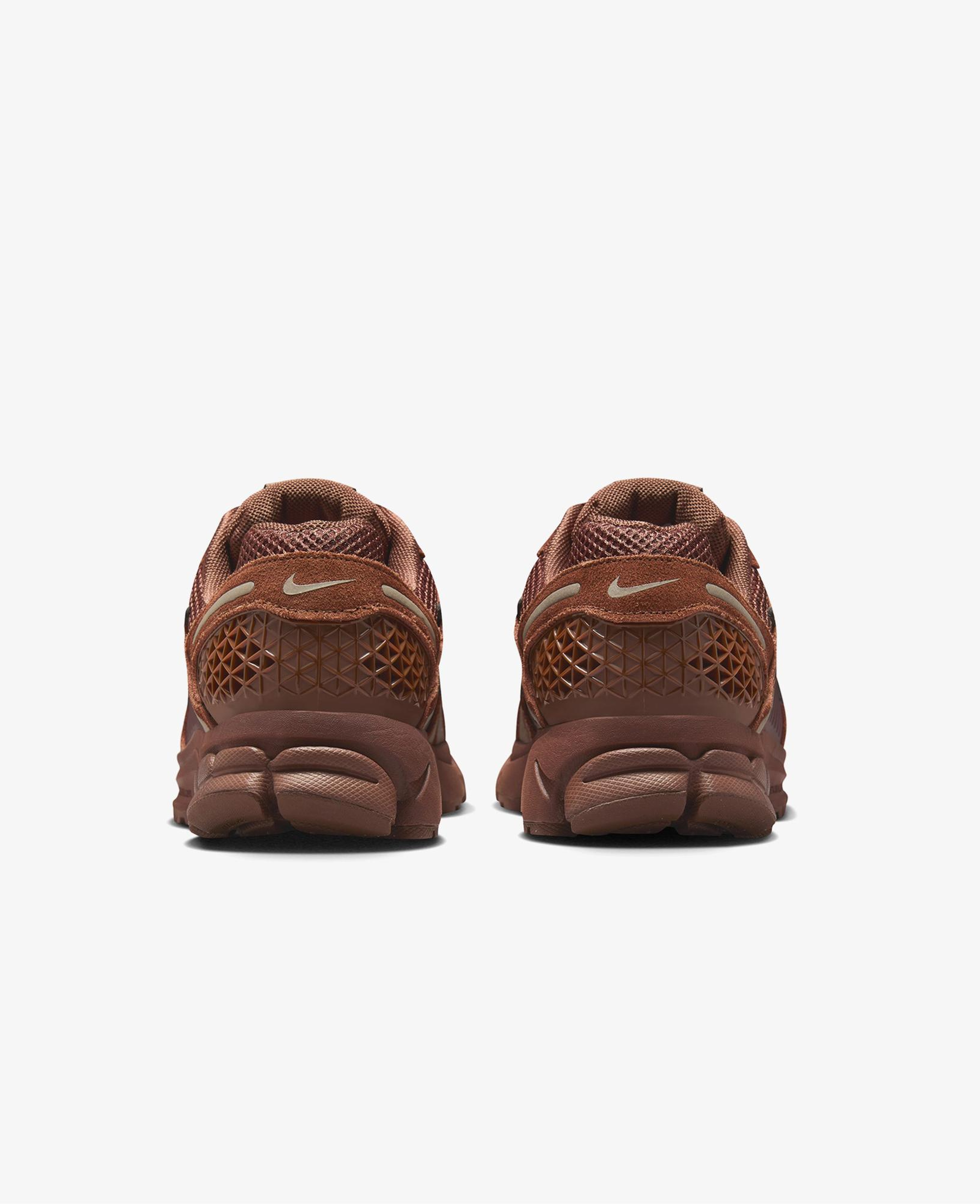 Nike Zoom Vomero 5 Kadın Kahverengi Spor Ayakkabı
