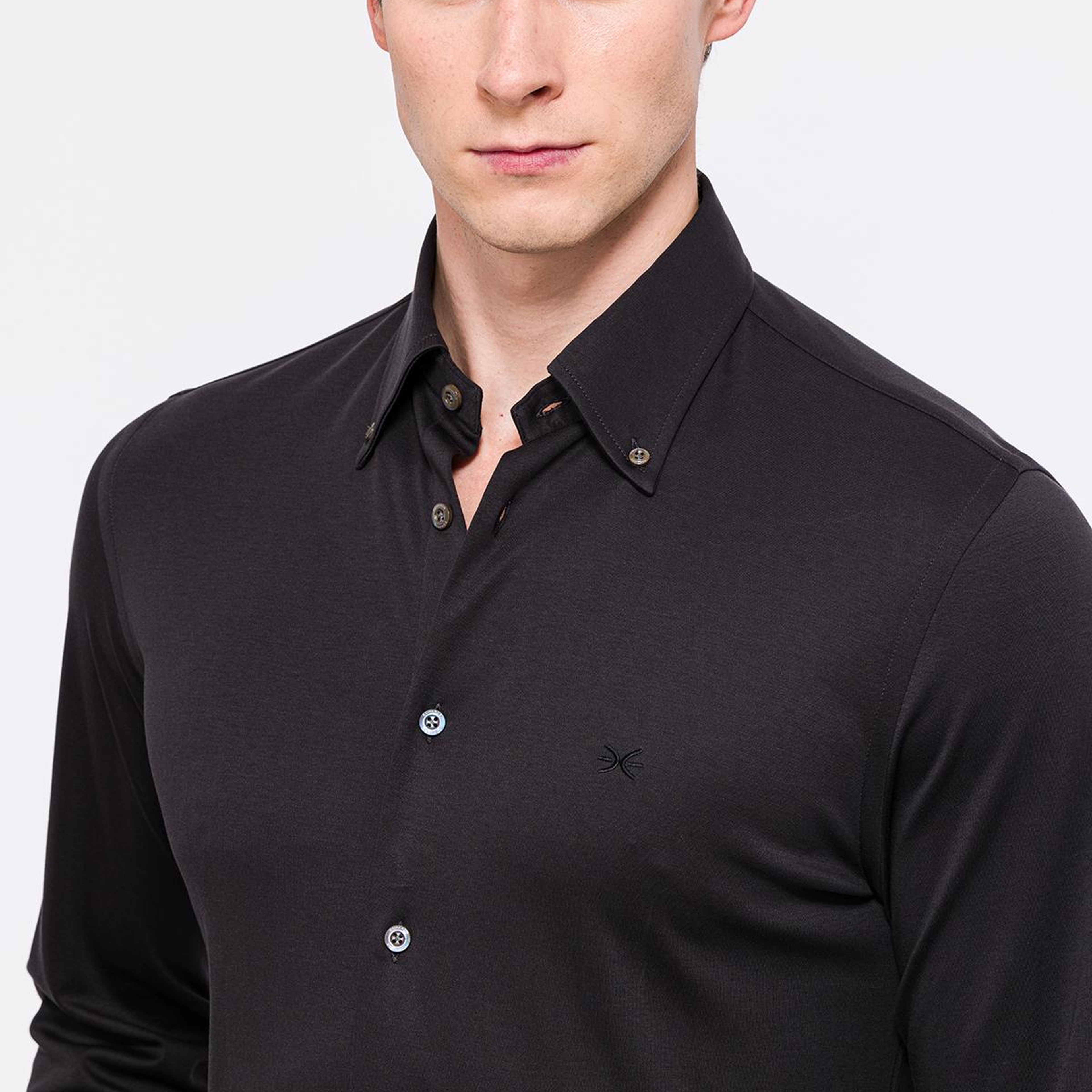 Erkek Siyah Cooper Fit Düğmeli Yaka İnterlock Gömlek