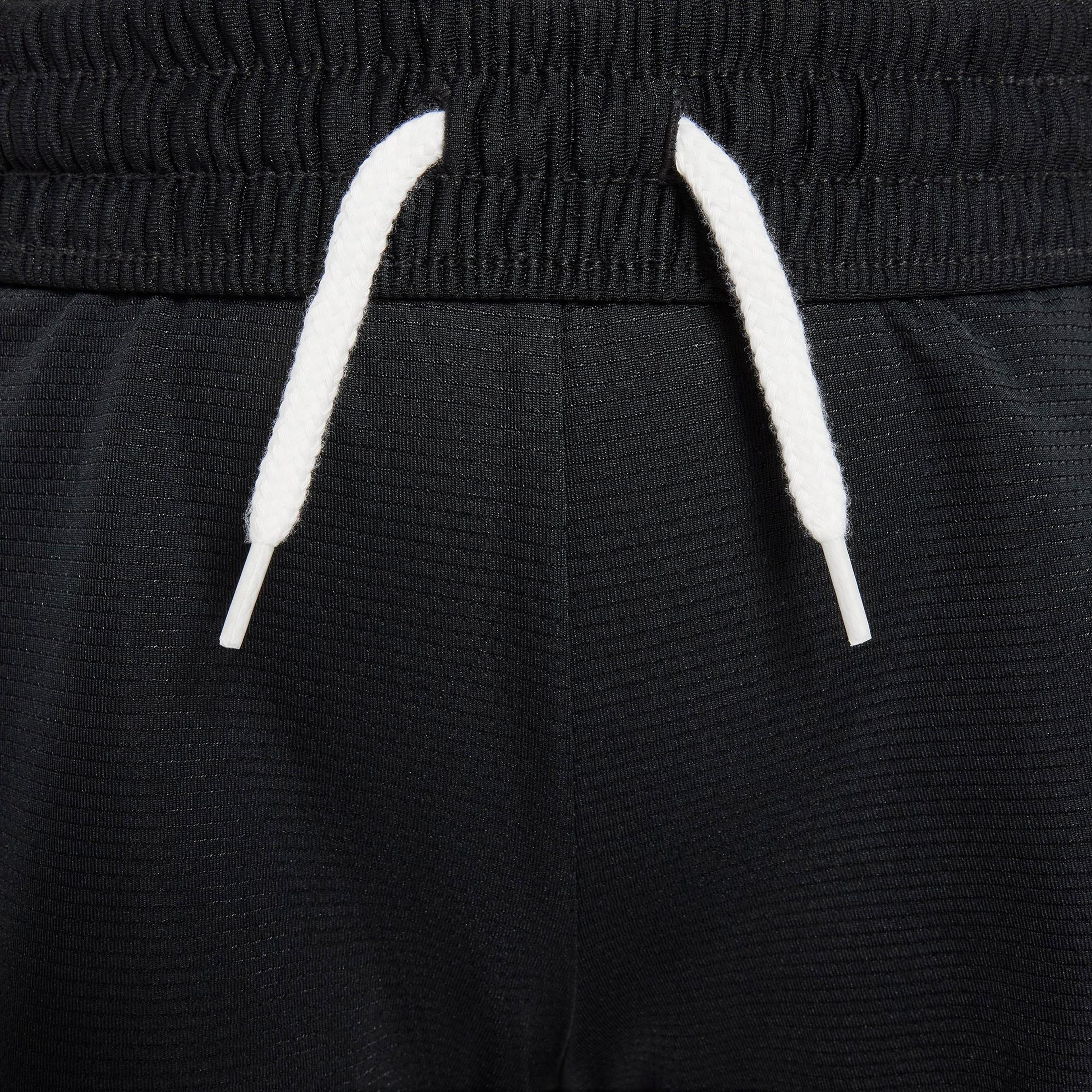 Nike Dri-Fit DNA 13 cm Çocuk Siyah Şort