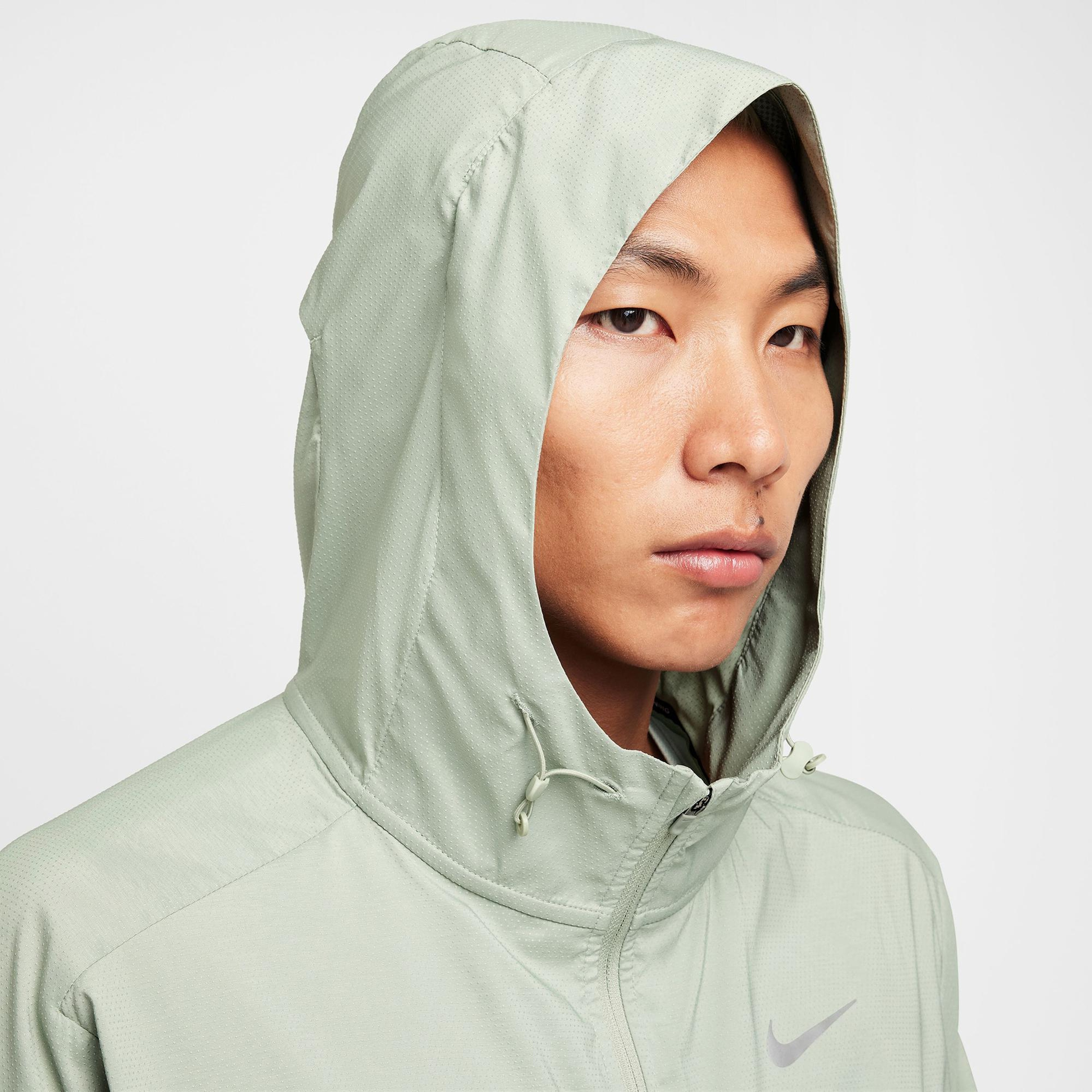 Nike Windrunner Erkek Yeşil Ceket