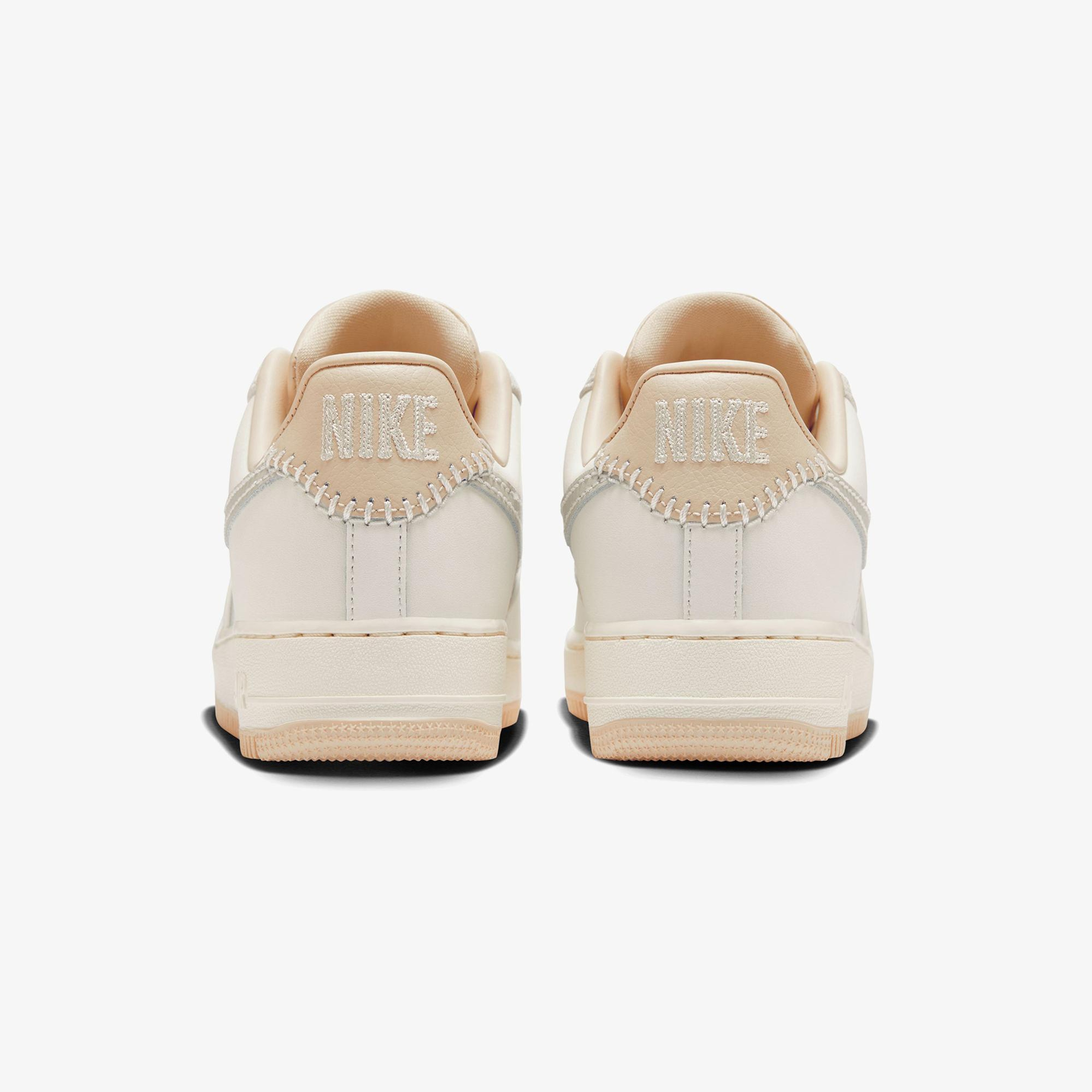 Nike Air Force 1 '07 Kadın Krem Rengi Spor Ayakkabı
