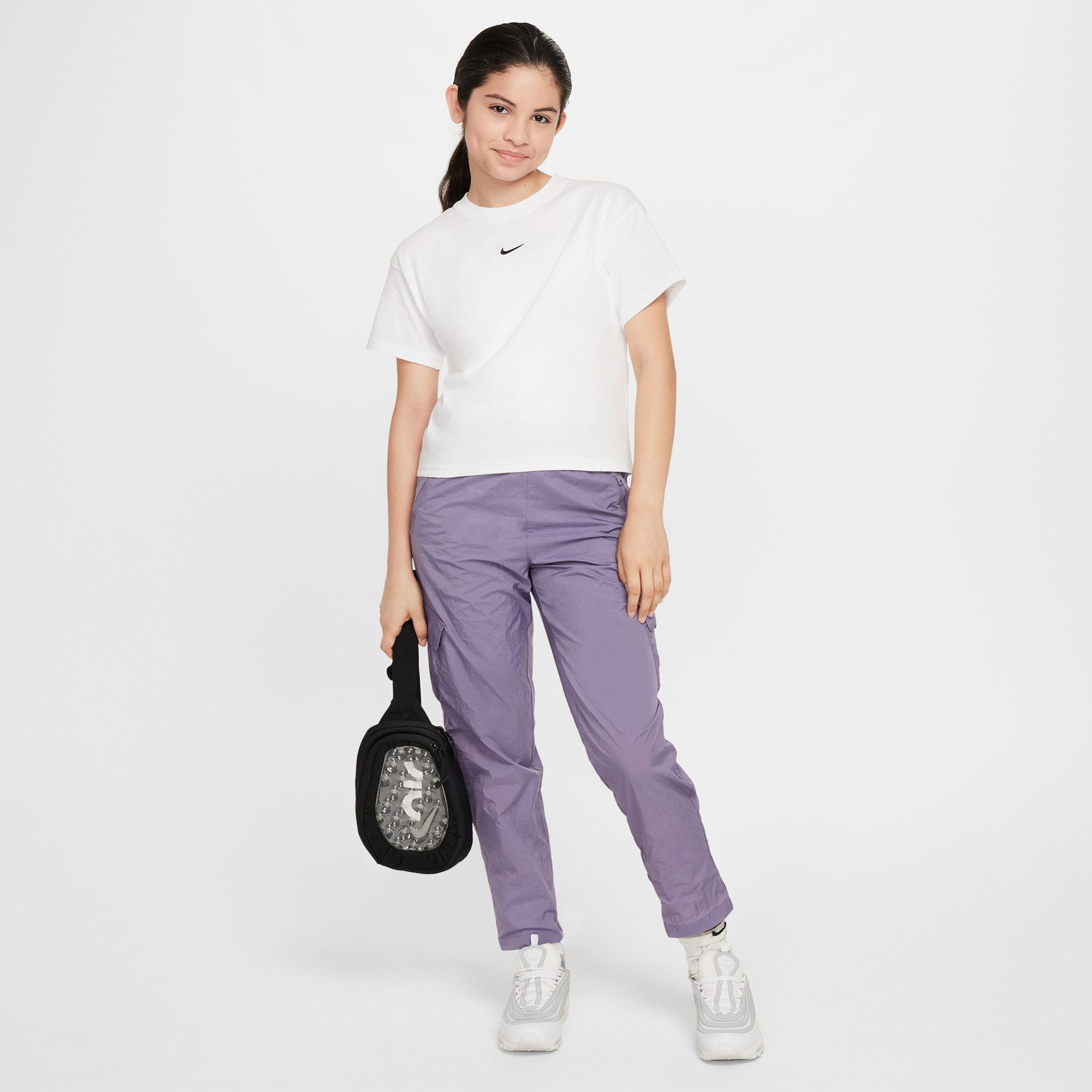 Nike Sportswear Boxy Essentials Çocuk Beyaz T-Shirt