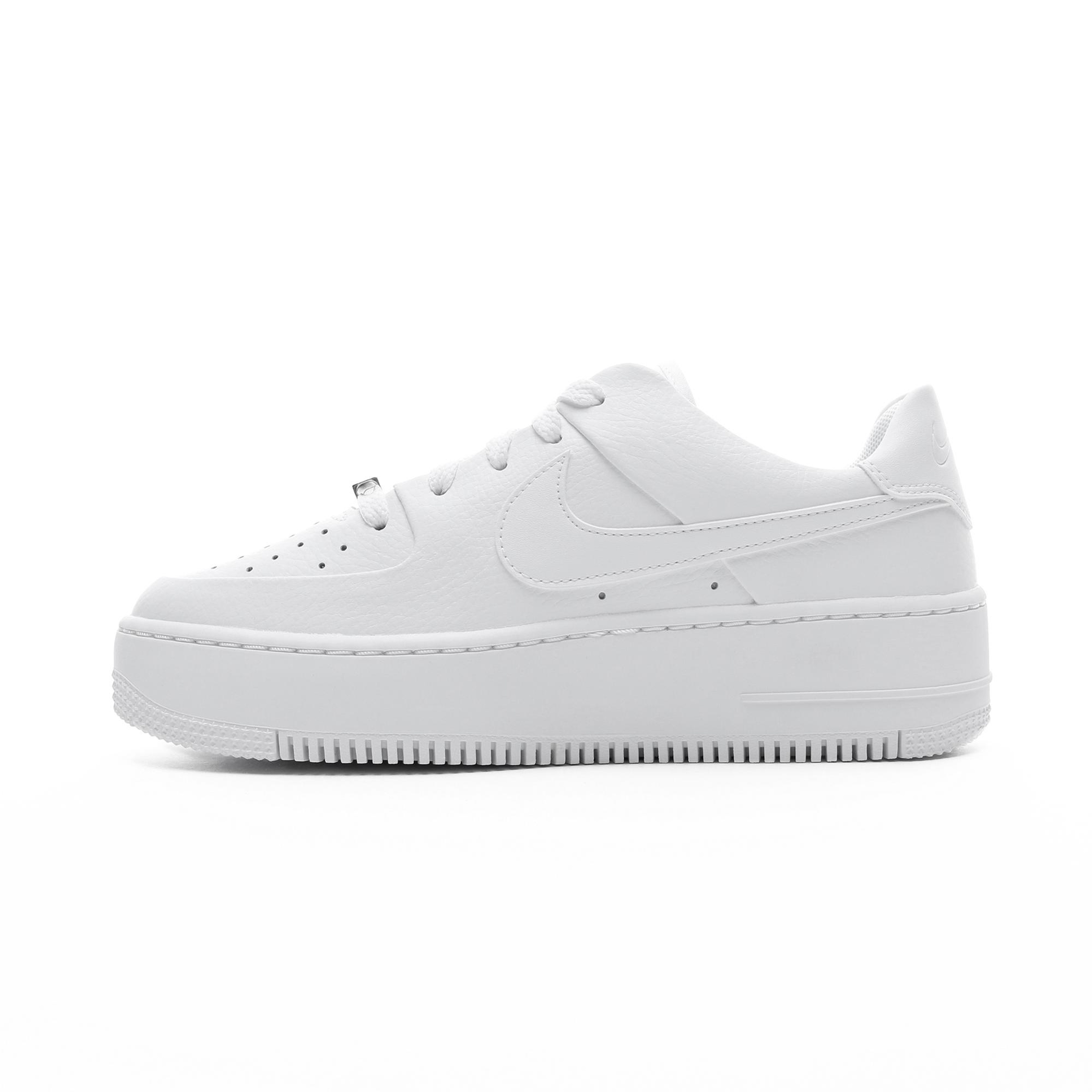 Nike Air Force 1 Sage Low Kadın Beyaz Spor Ayakkabı