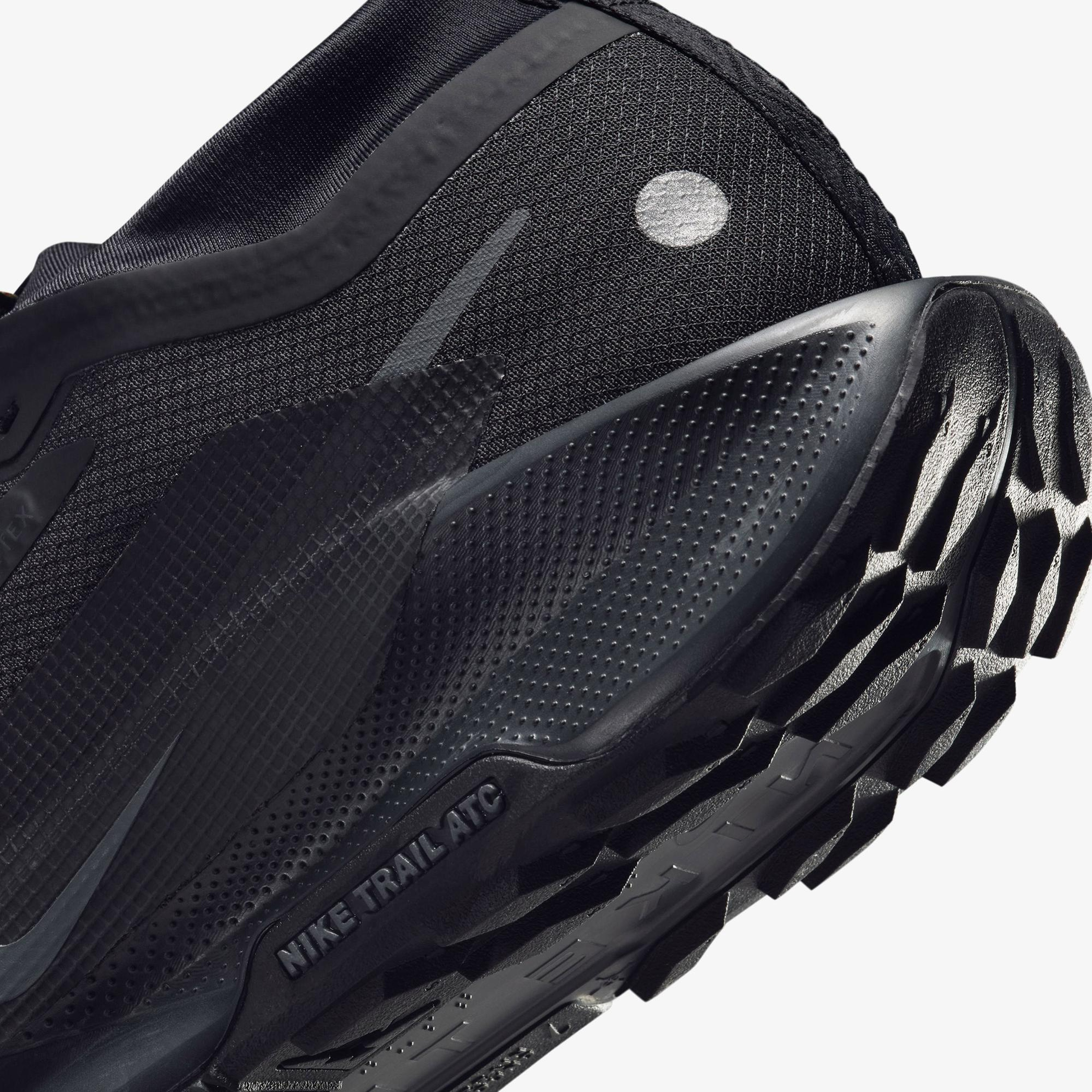 Nike Pegasus Trail 5 Gore-Tex Erkek Siyah Koşu Ayakkabısı