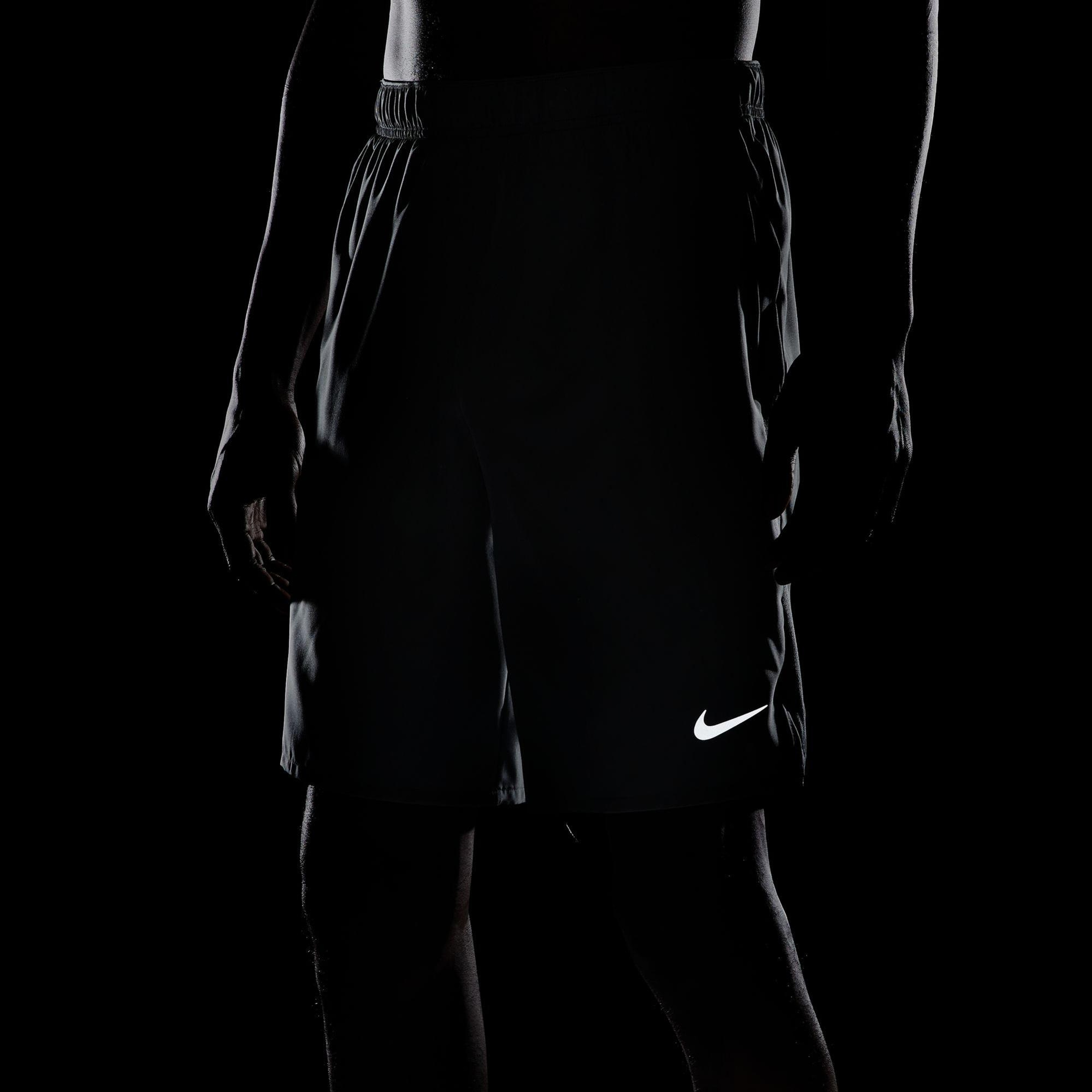 Nike Dri-Fit Challenger Erkek Gri Şort