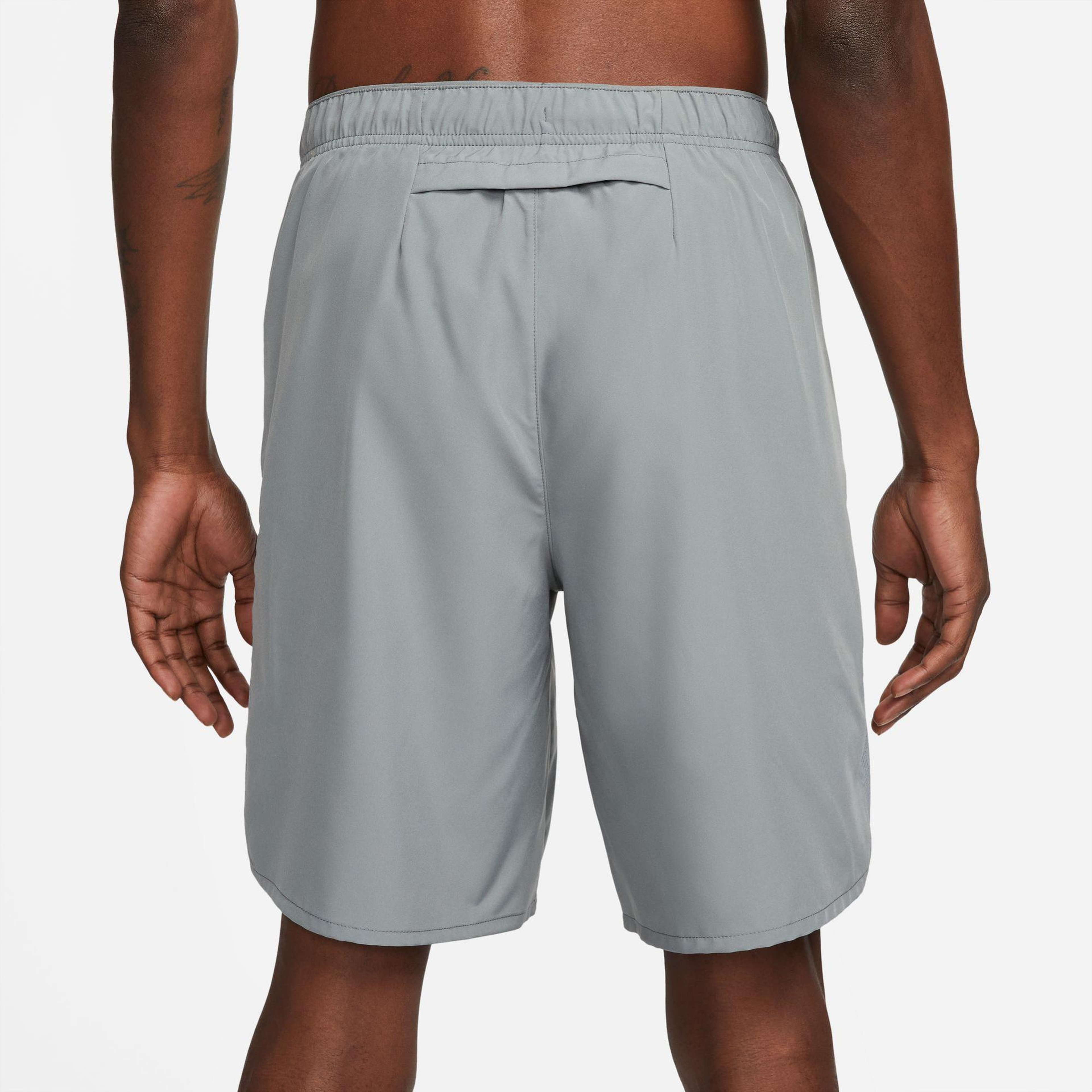 Nike Dri-Fit Challenger Erkek Gri Şort