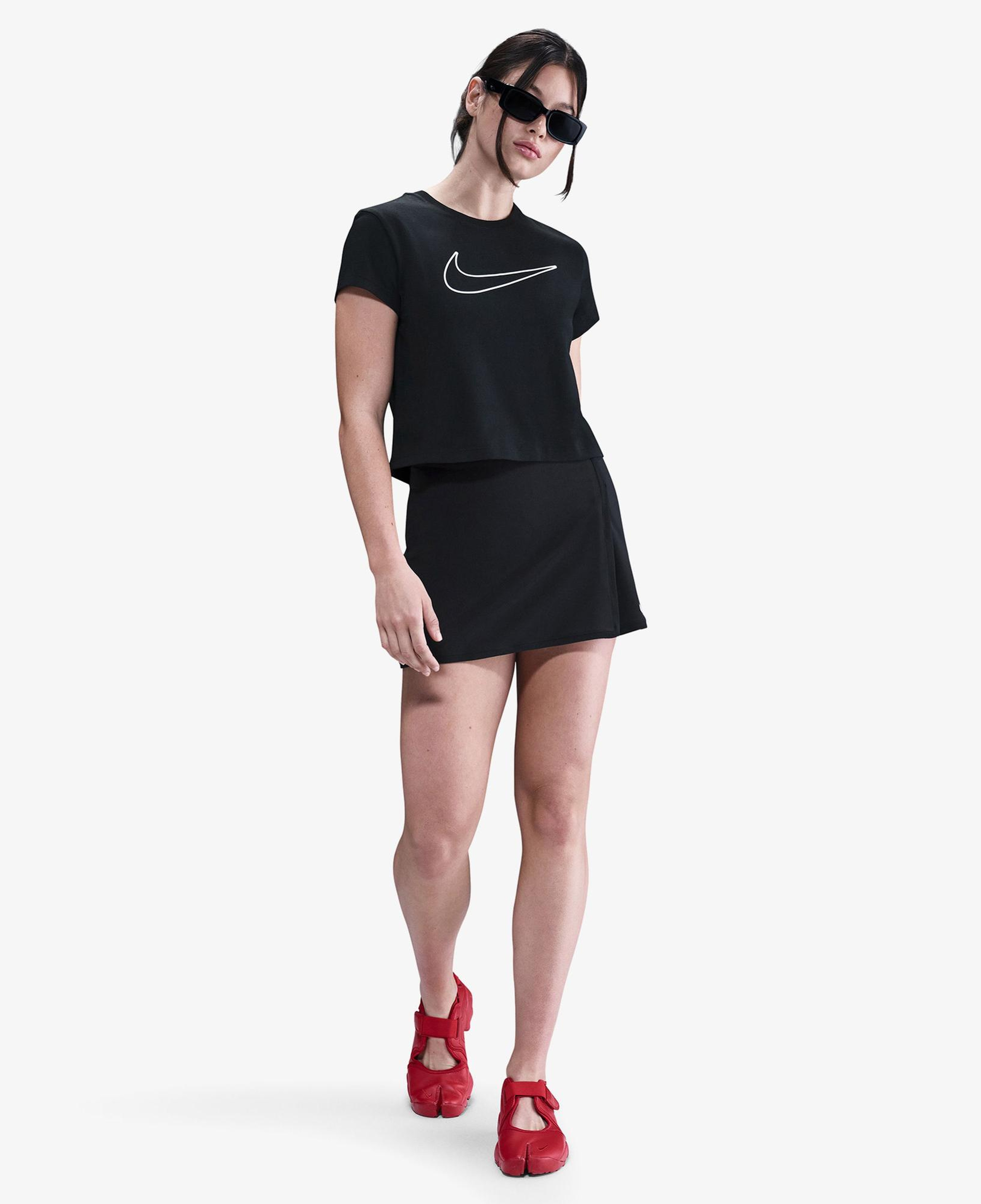 Nike Sportswear Club Kadın Siyah T-Shirt