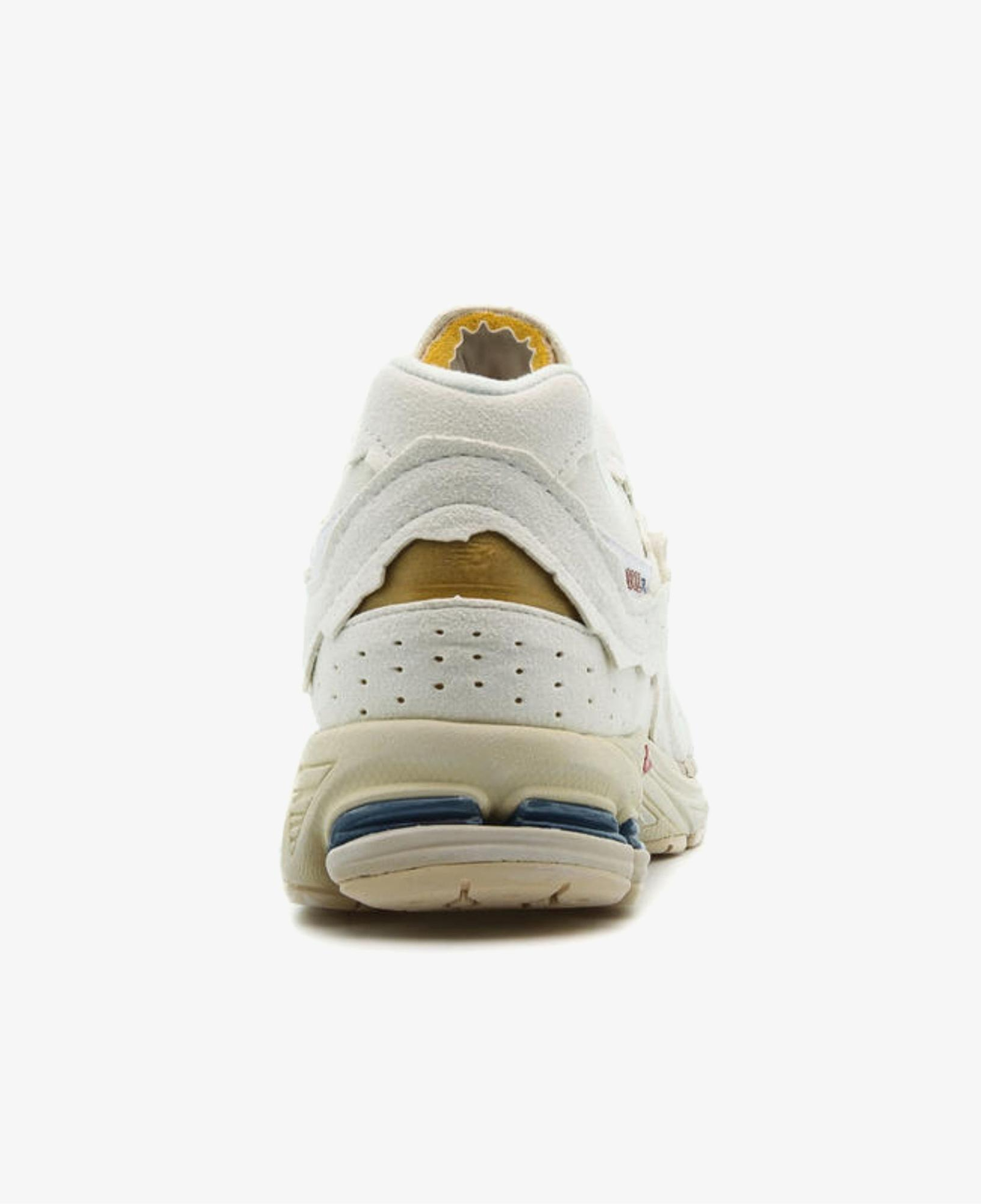 New Balance 2002 Lifestyle Unisex Beyaz Spor Ayakkabı