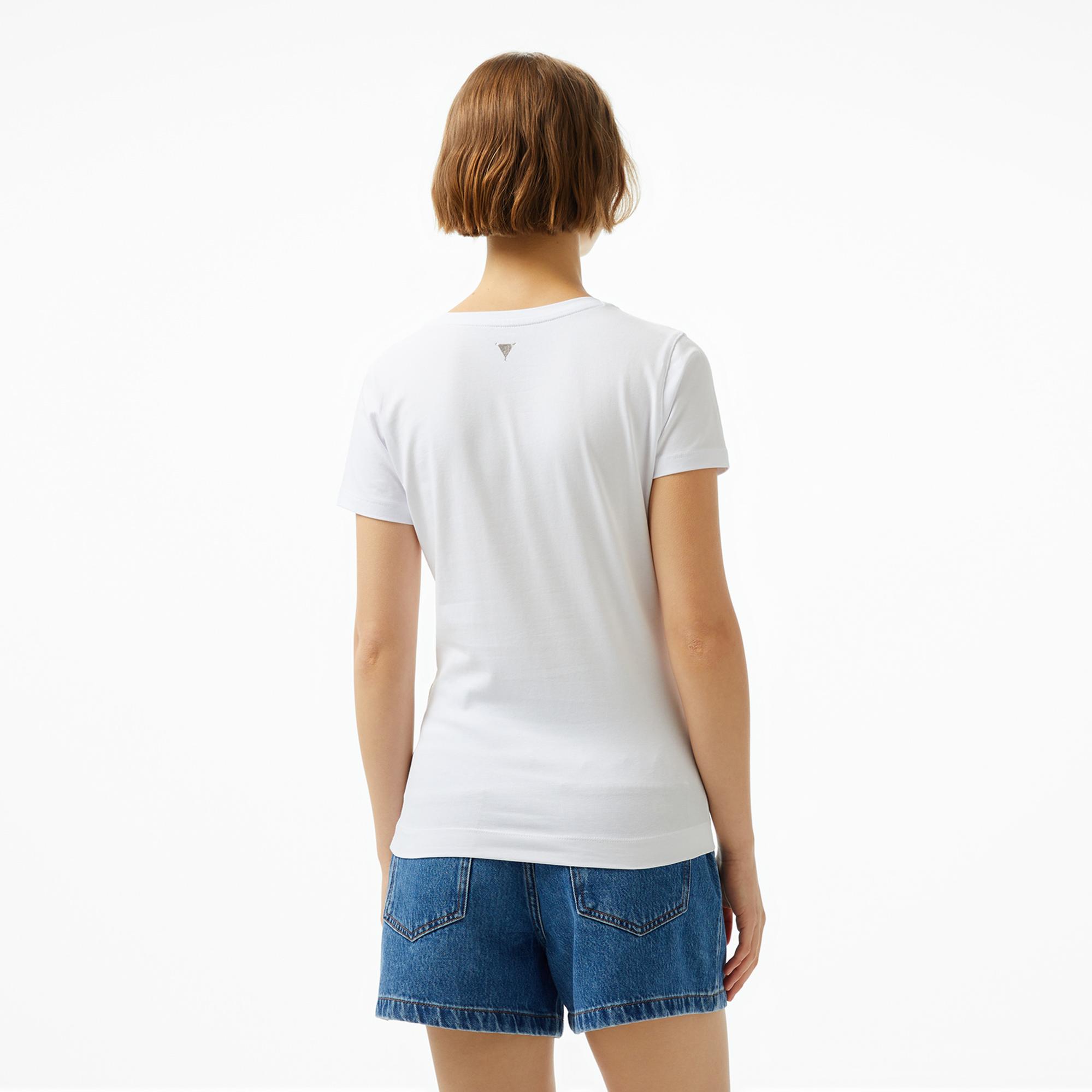 Guess Flower Triangle Kadın Beyaz T-Shirt