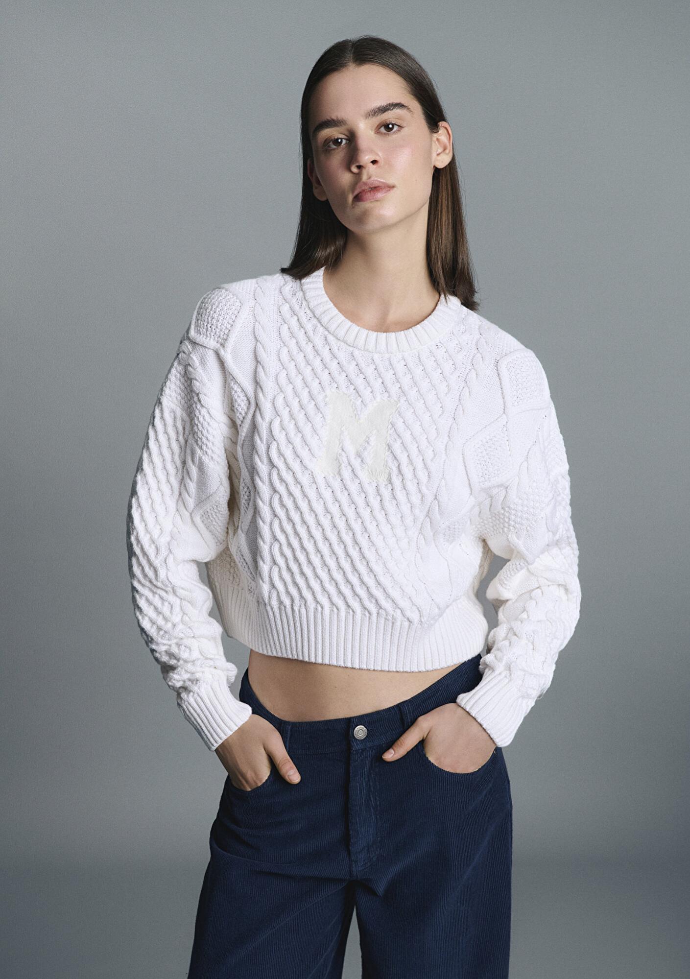 Mavi M Logo Crop Ekru Kazak Loose Fit / Bol Rahat Kesim 1710796-80194