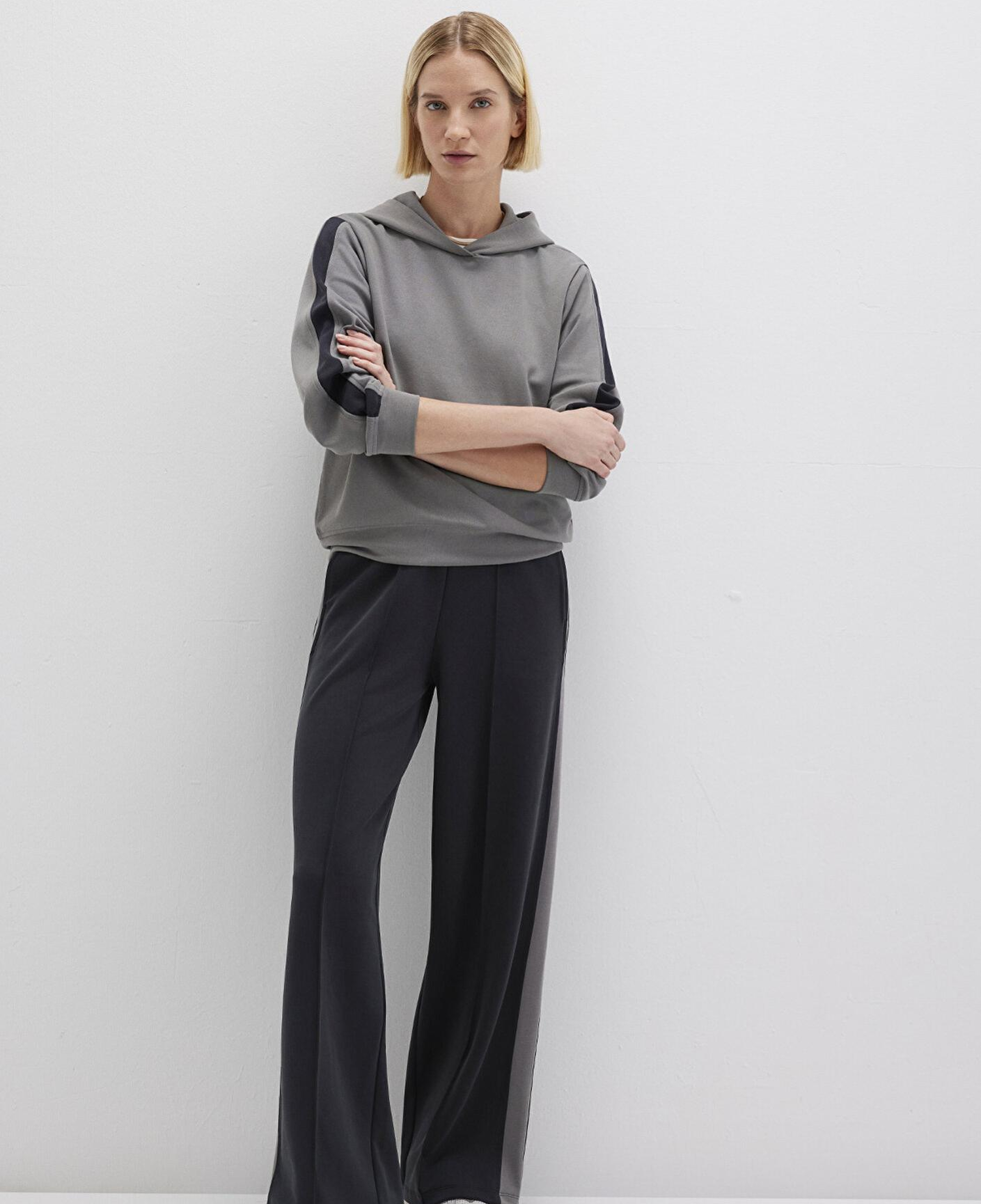 Mavi Şerit Detaylı Kapüşonlu (TENCEL™) Modal Gri Sweatshirt 1S10443-82577