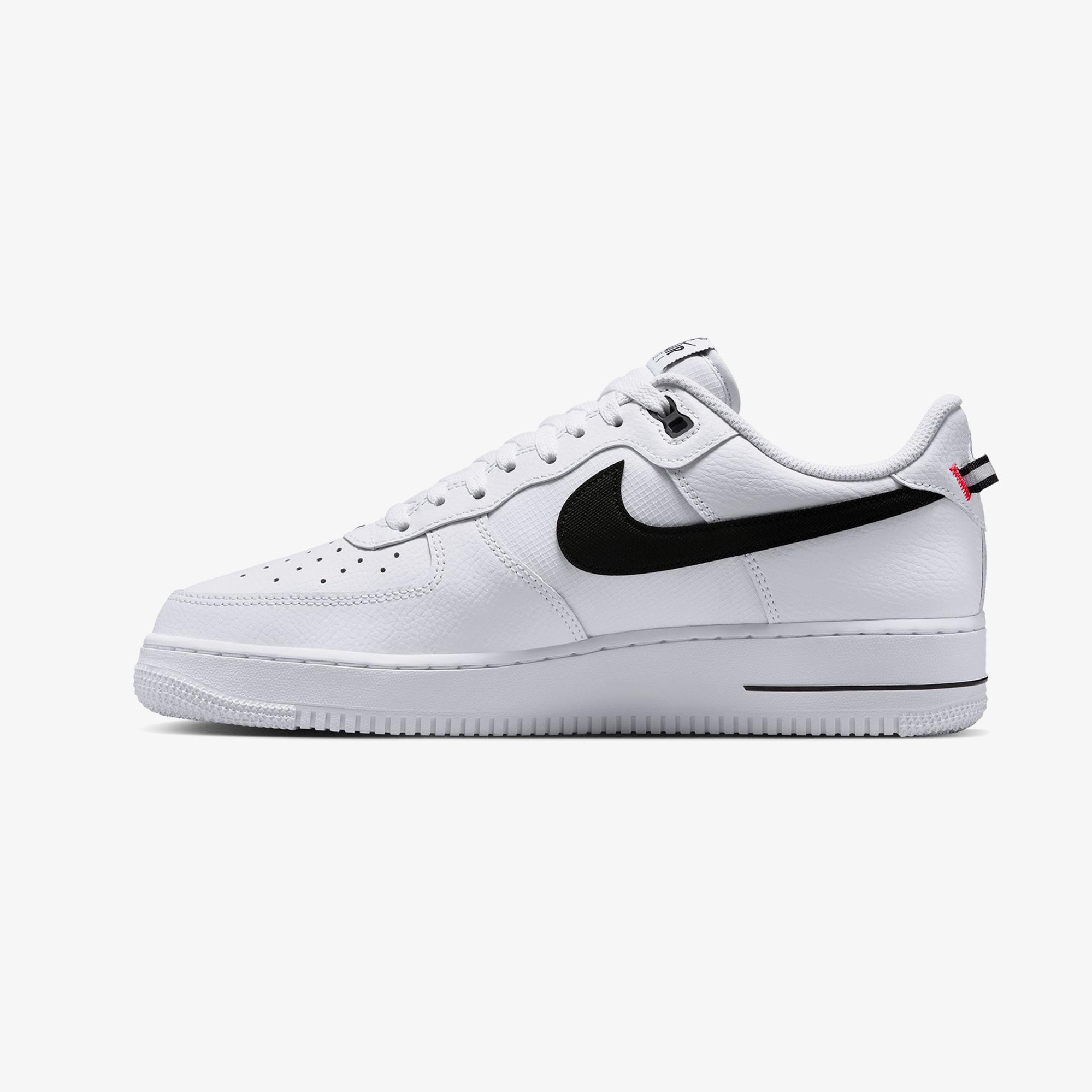 Nike Beyaz Nike Air Force 1 LV8