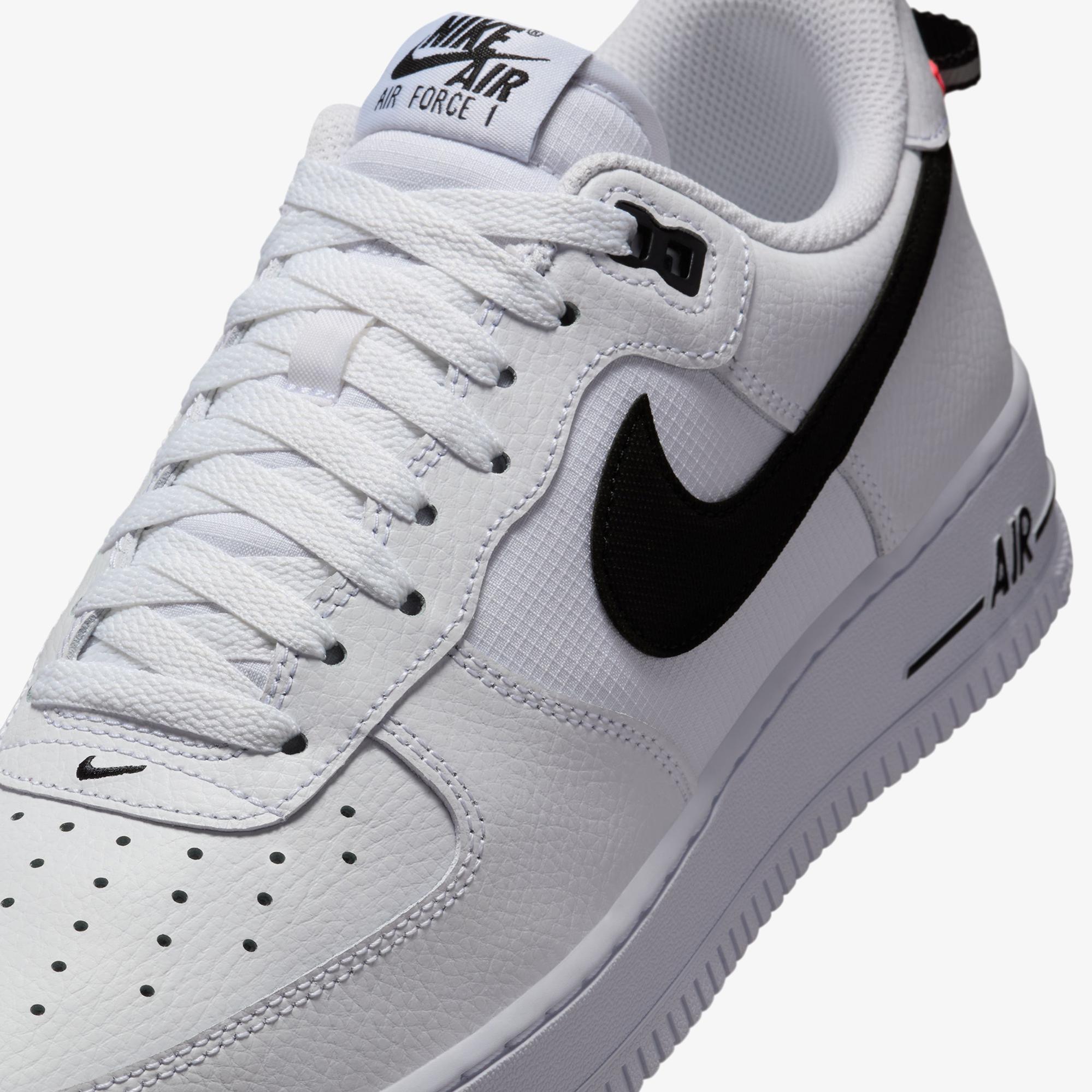 Nike Beyaz Nike Air Force 1 LV8