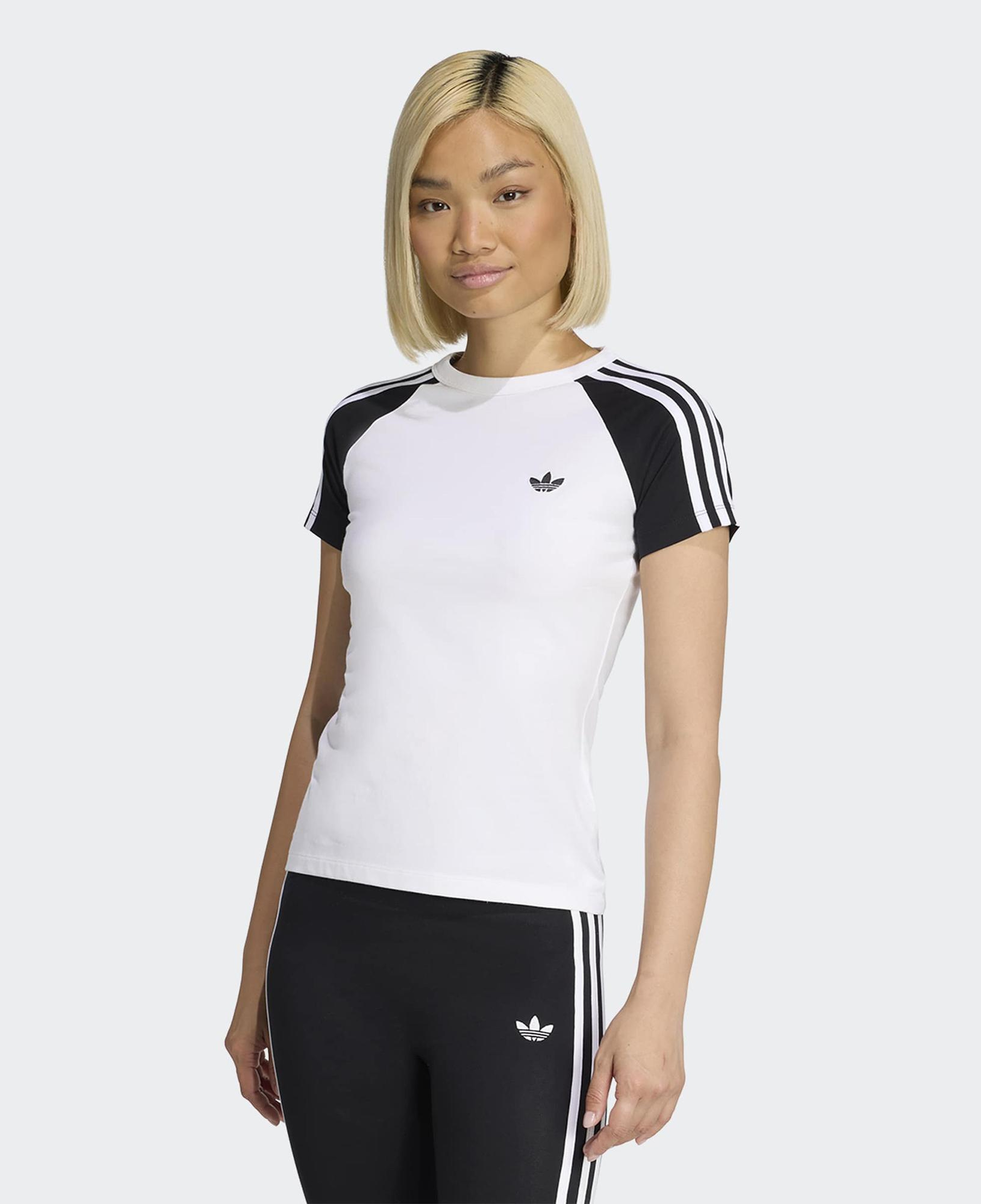 adidas Kadın Beyaz T-Shirt