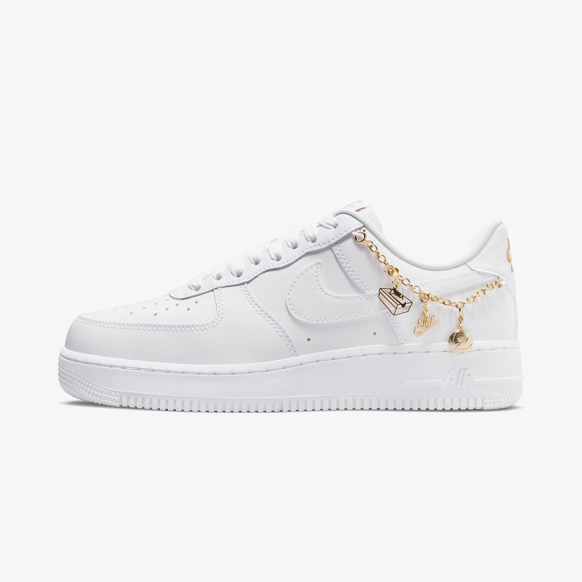 Nike Beyaz Nike Air Force 1 LX