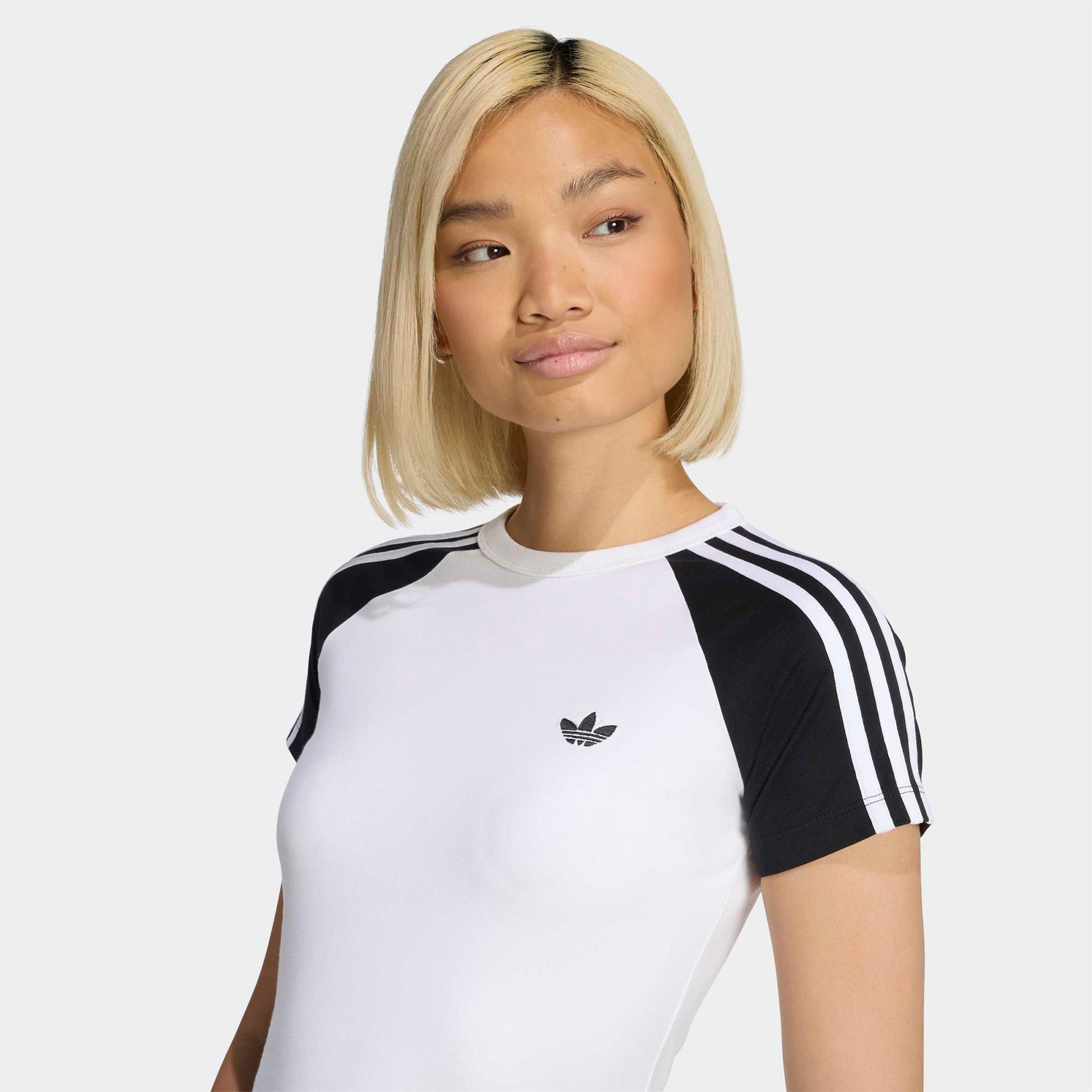 adidas Kadın Beyaz T-Shirt