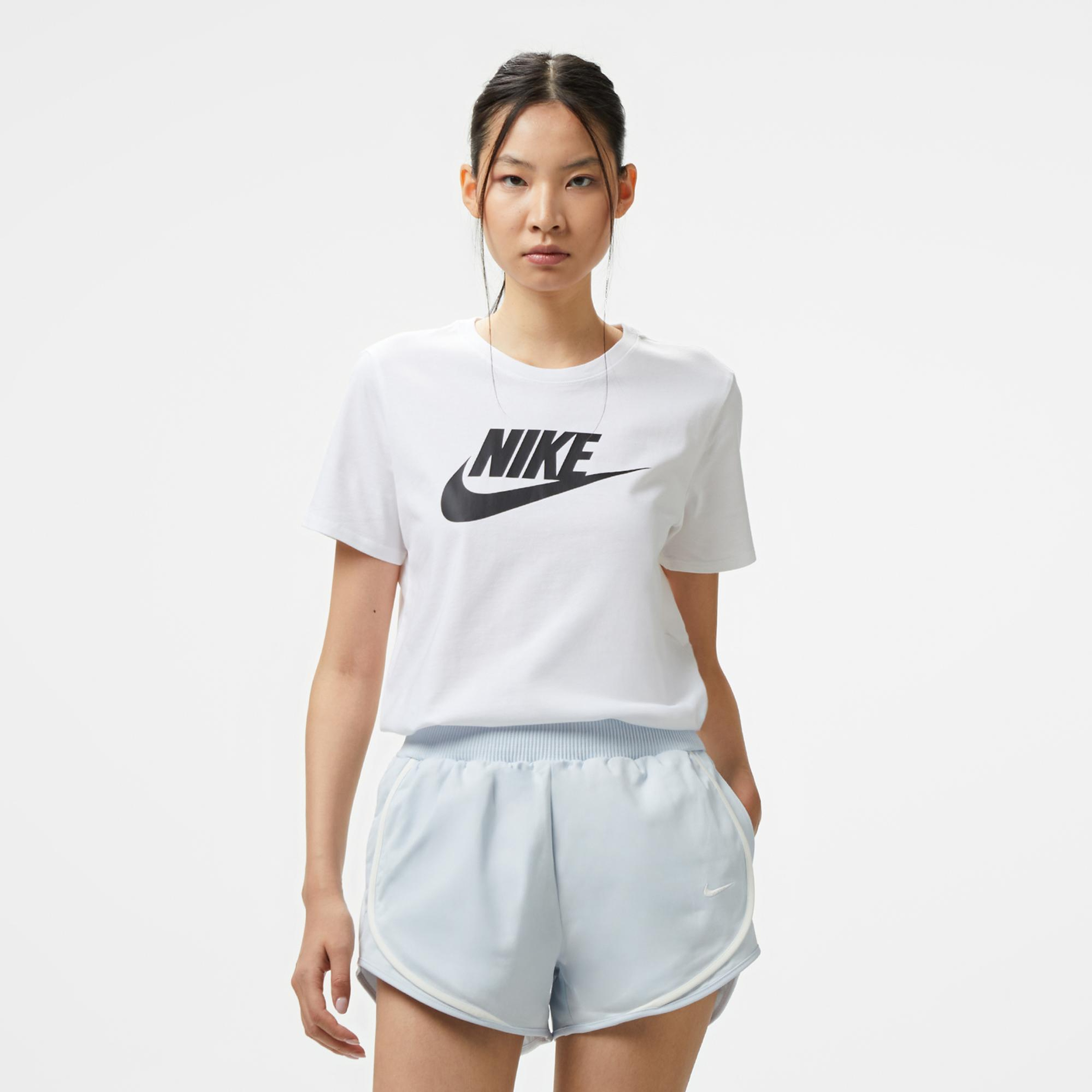 Nike Sportswear Essential Icon Futura Kadın Beyaz T-Shirt