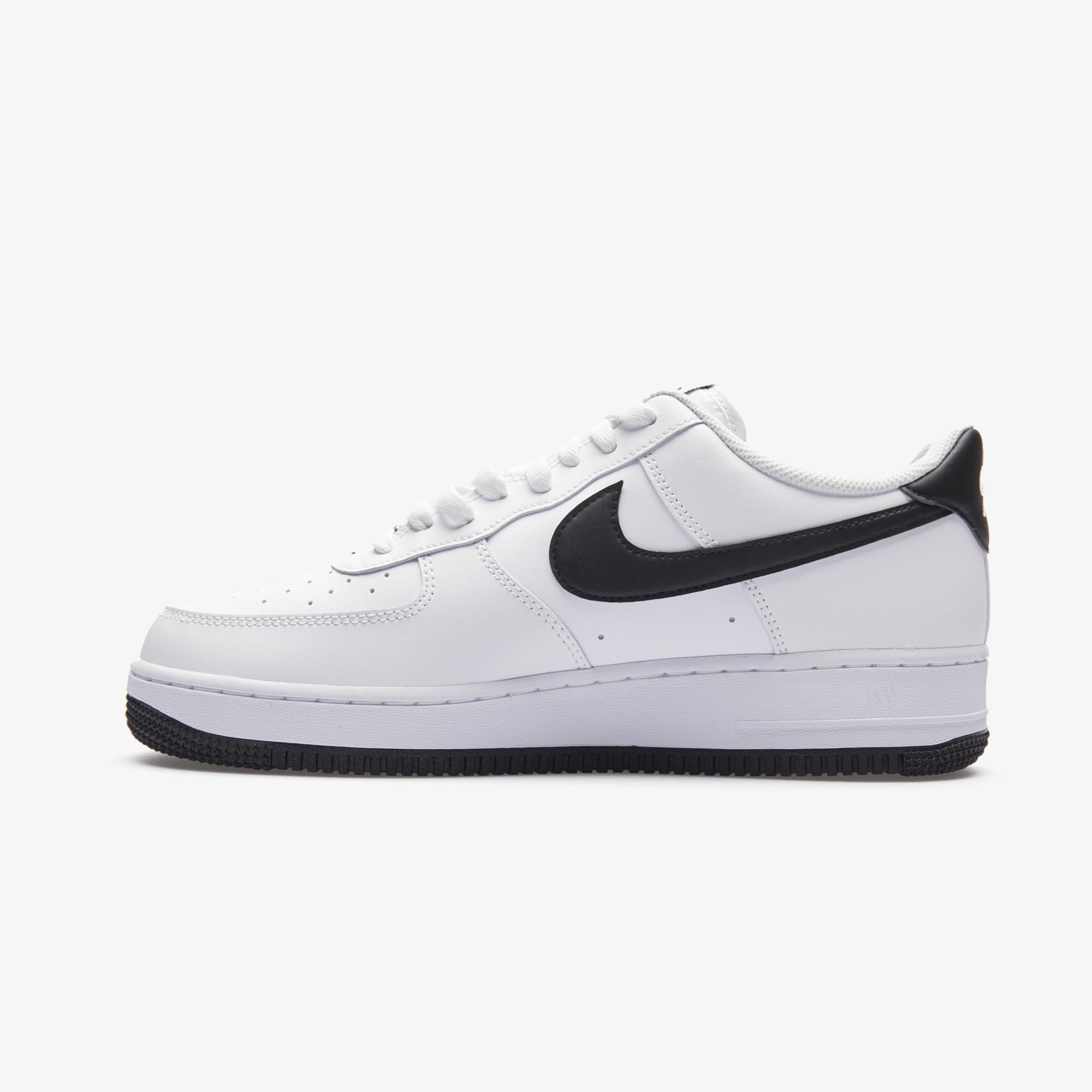 Nike Air Force 1 '07 Erkek Beyaz Spor Ayakkabı