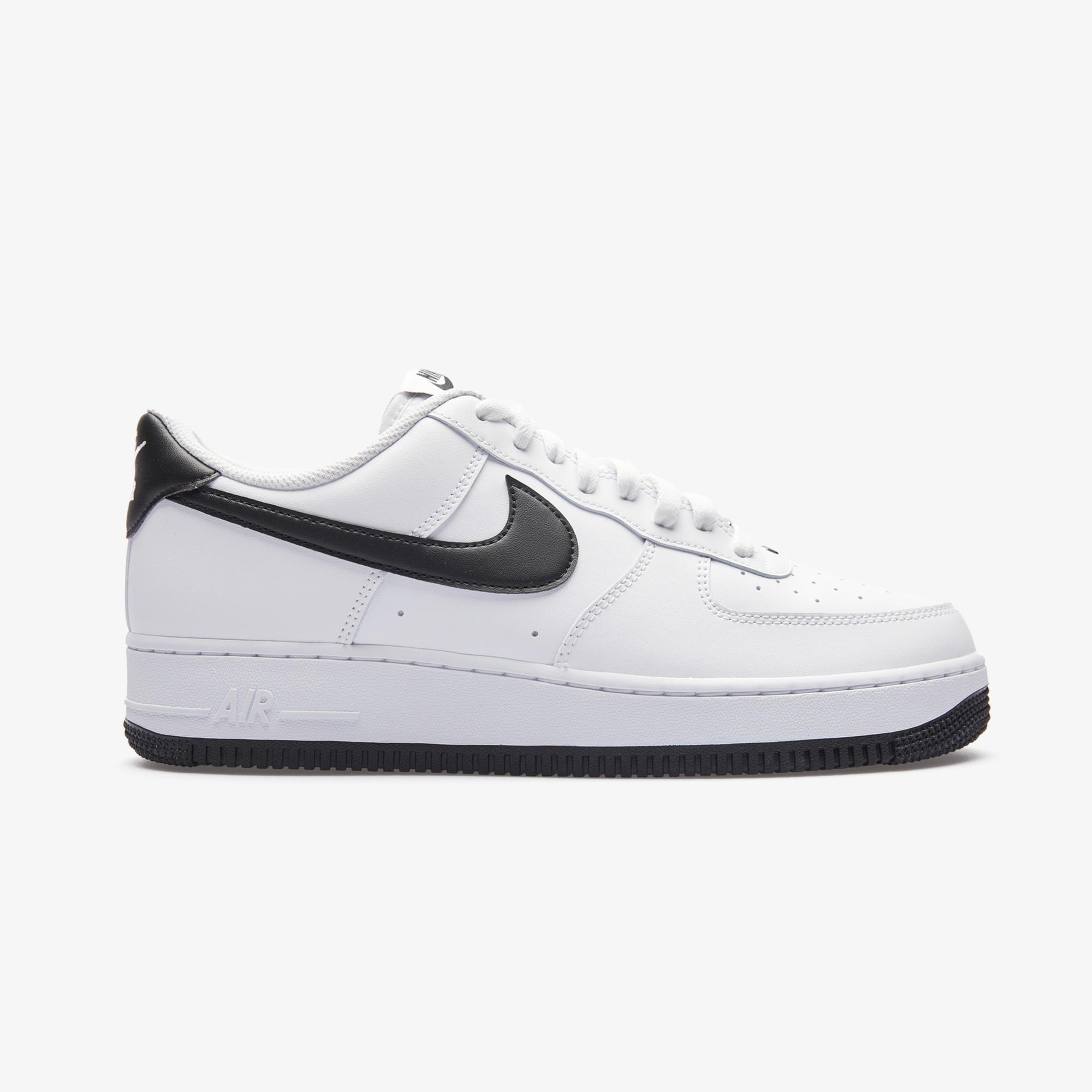 Nike Air Force 1 '07 Erkek Beyaz Spor Ayakkabı