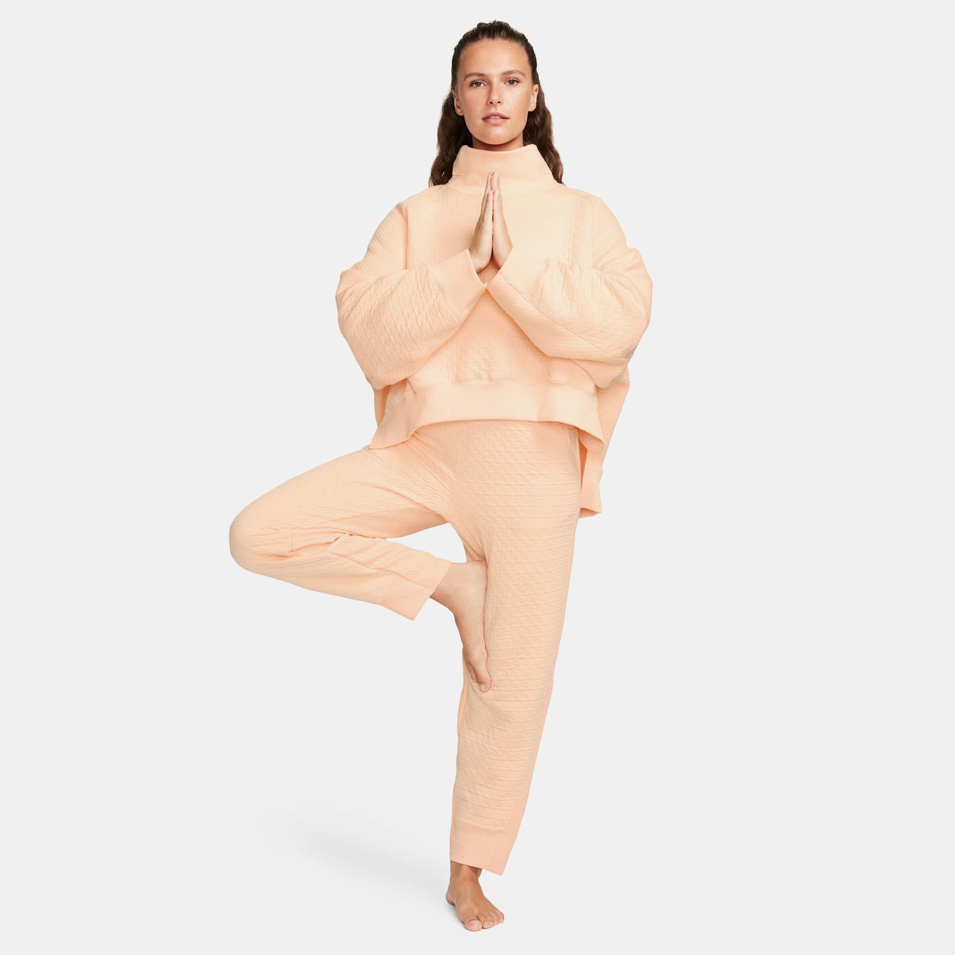 Nike Yoga Therma-Fit Adventure Fleece Kadın Turuncu Eşofman Altı