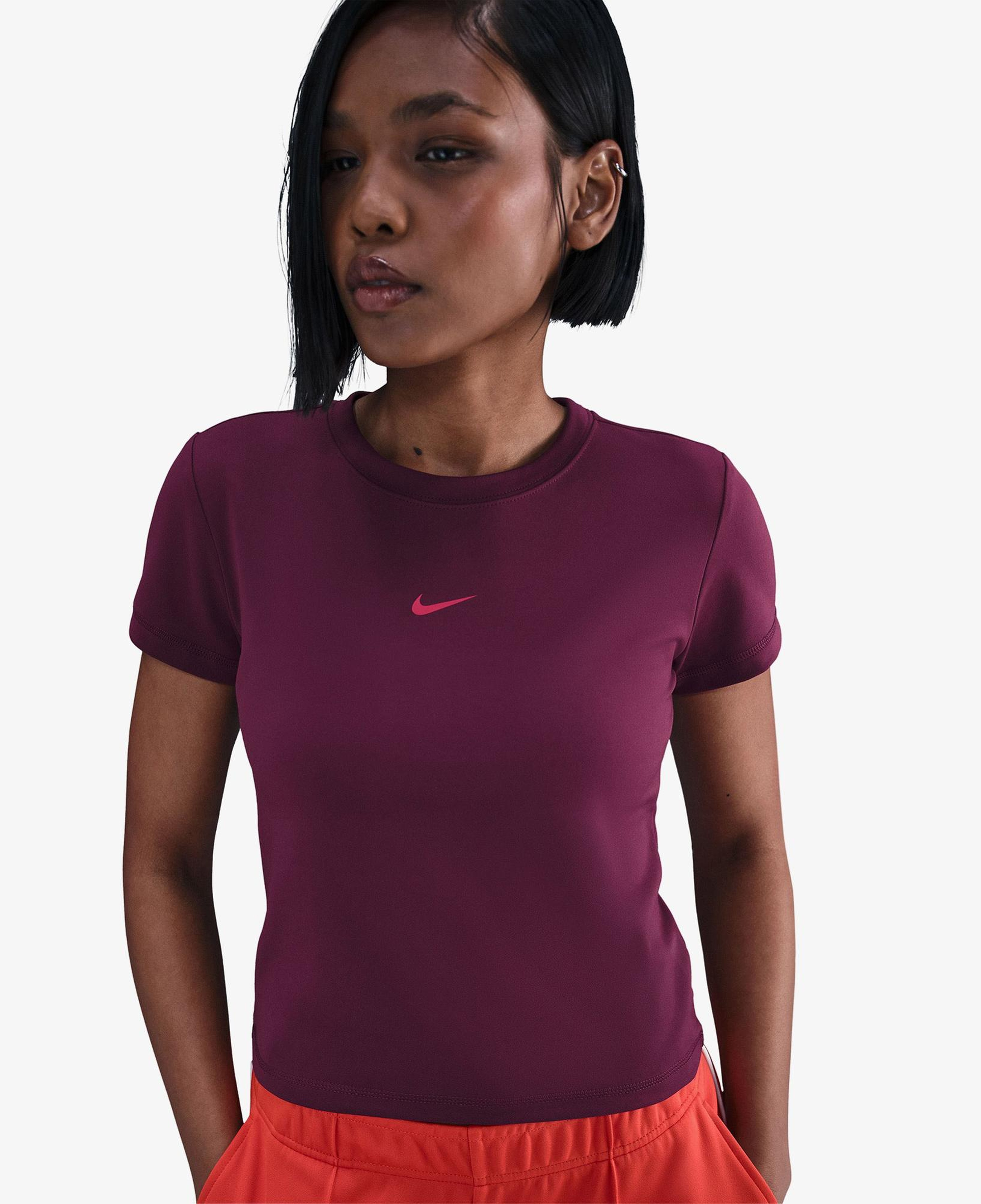 Nike Sportswear Kadın Bordo Crop T-Shirt