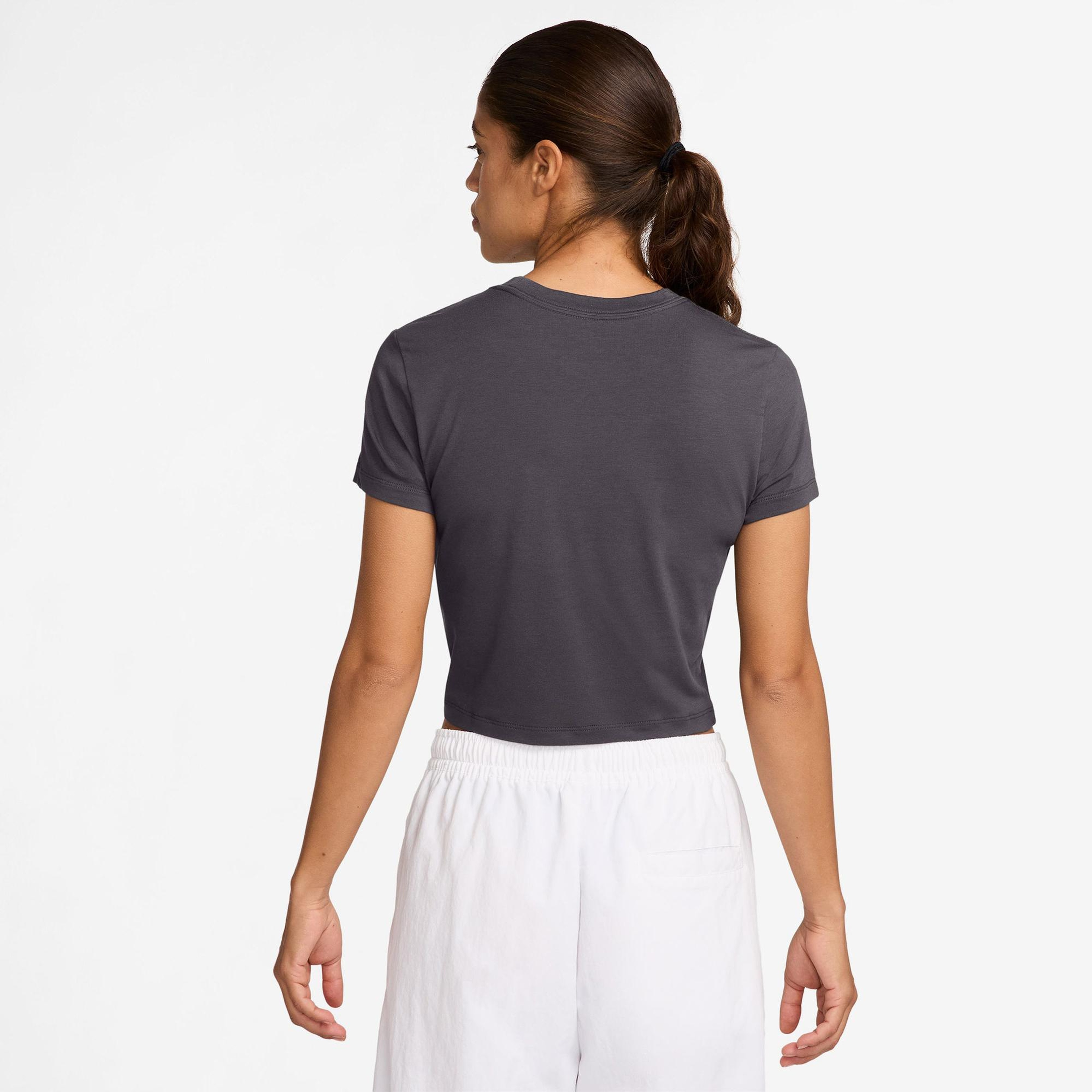 Nike Sportswear Chill Knit Kadın Gri Crop T-Shirt