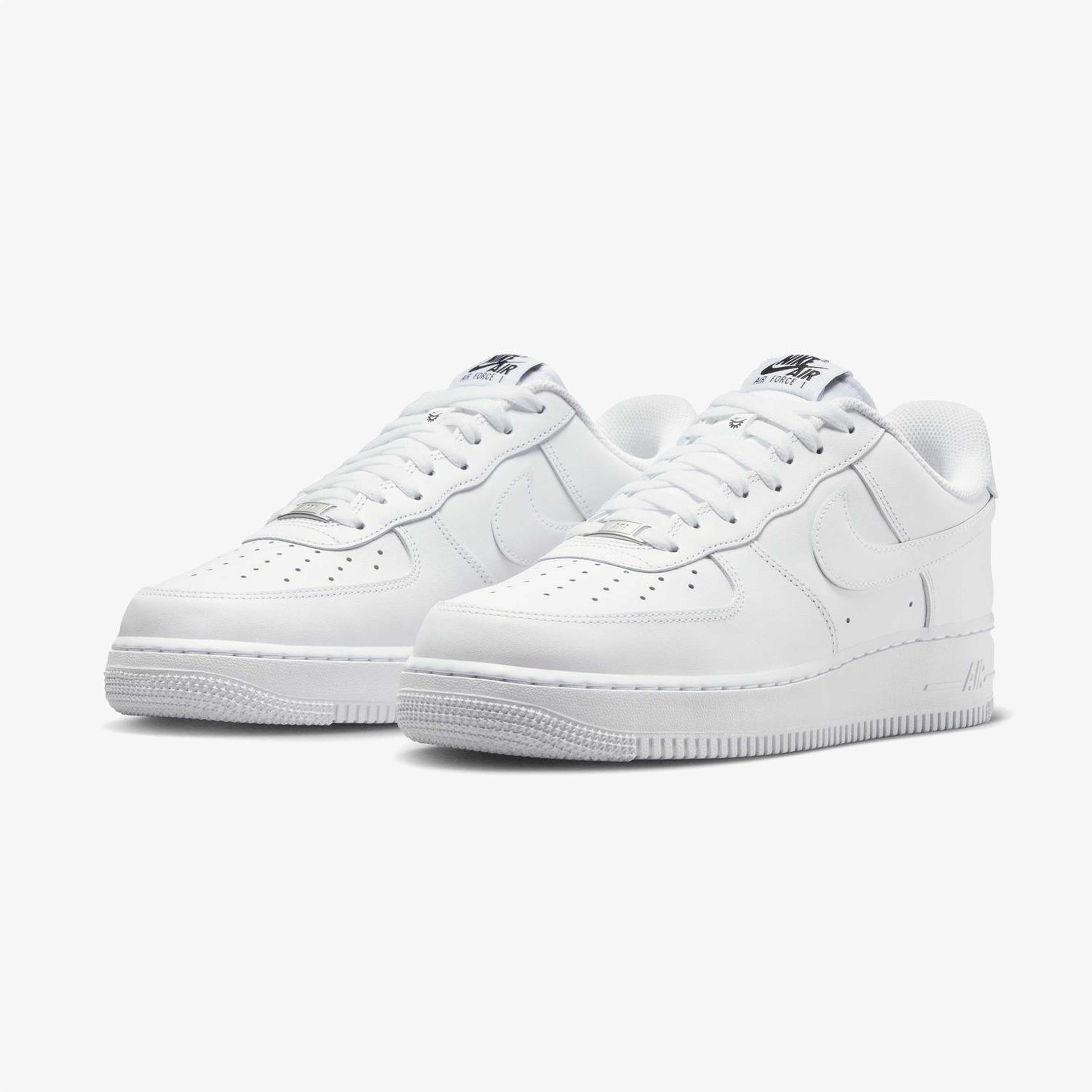 Nike Air Force 1 '07 EasyOn Erkek Beyaz Spor Ayakkabı