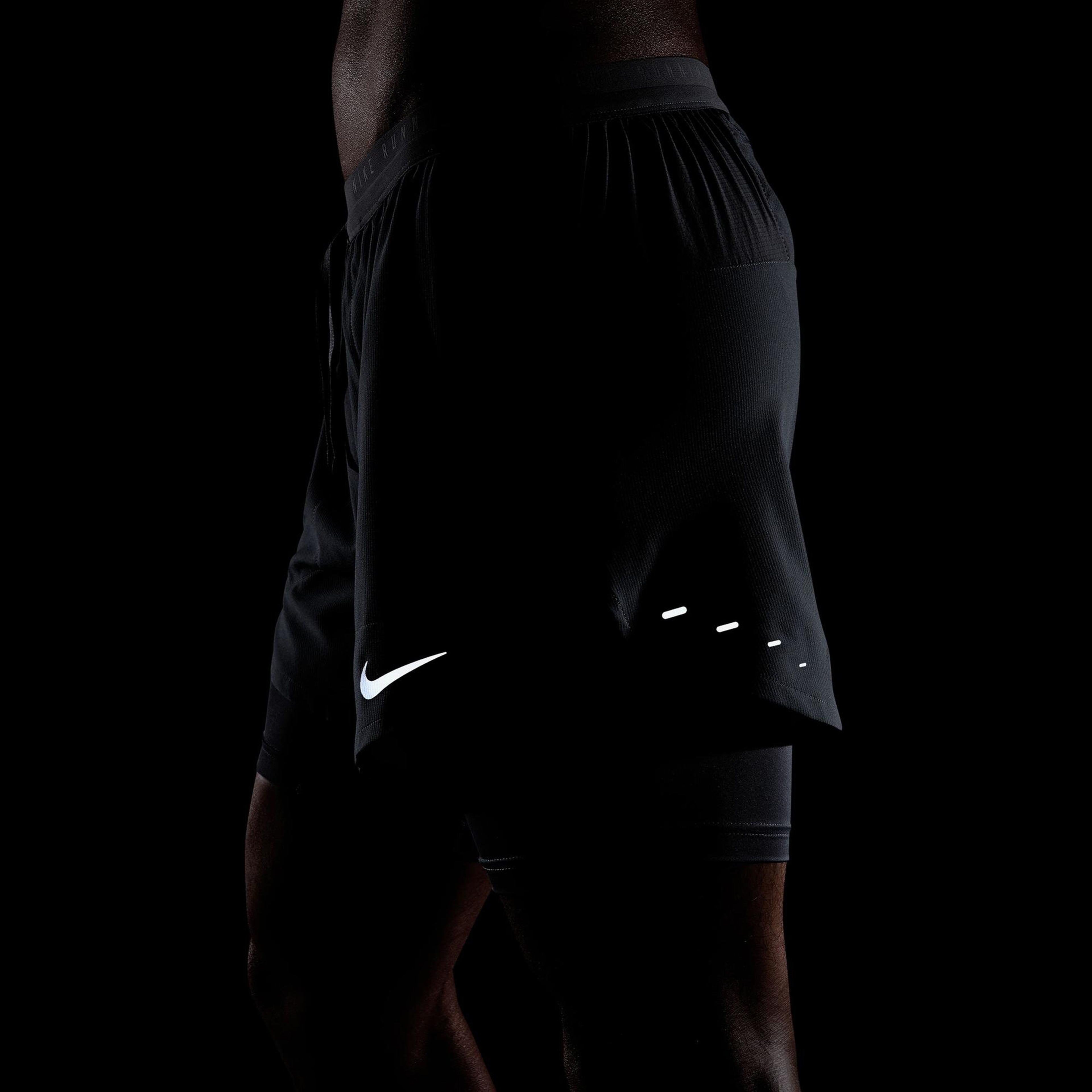 Nike Dri-Fit Stride Erkek Gri Şort