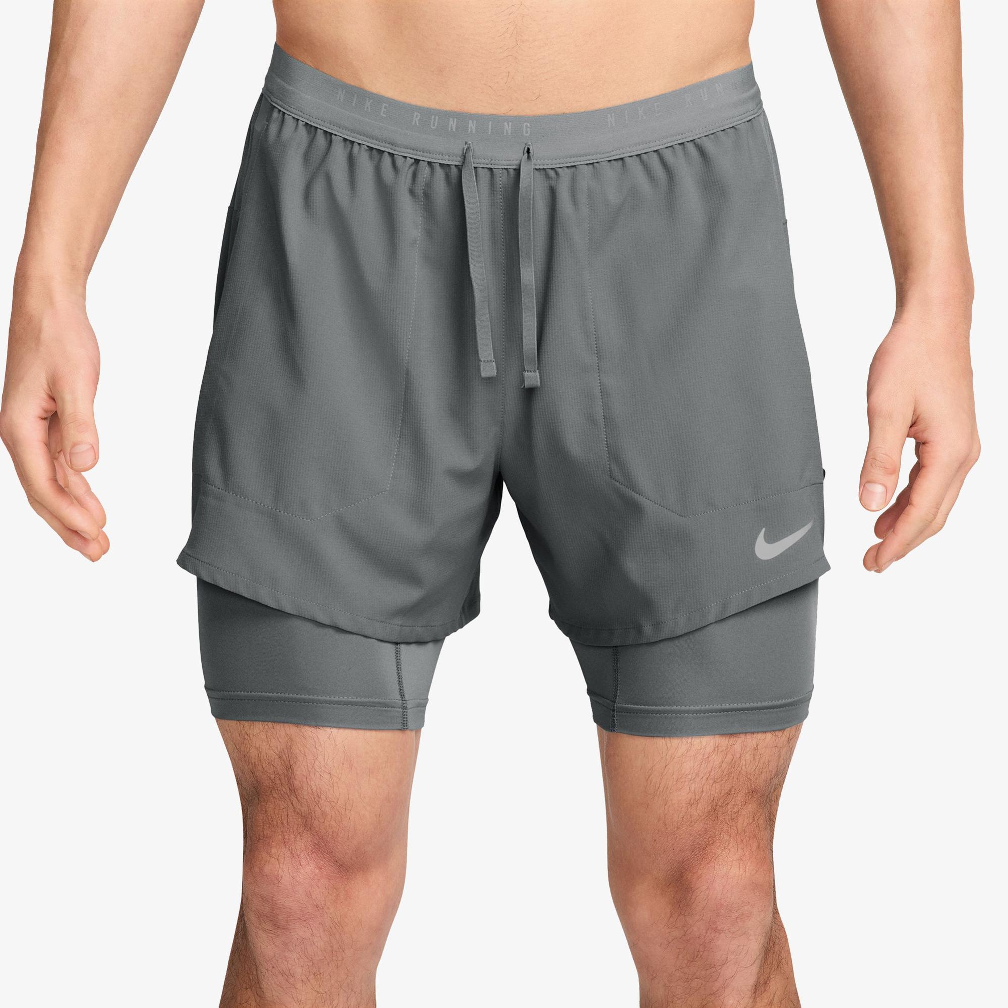 Nike Dri-Fit Stride Erkek Gri Şort