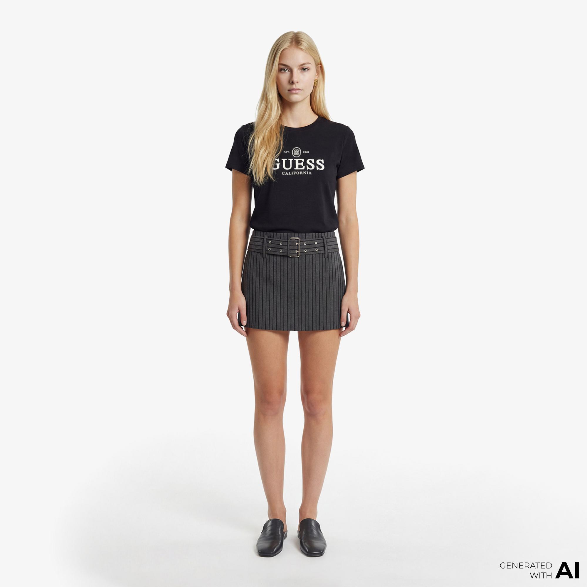 Guess Arabella Aktif Modal Karışımlı Slim Fit Kadın Siyah T-Shirt