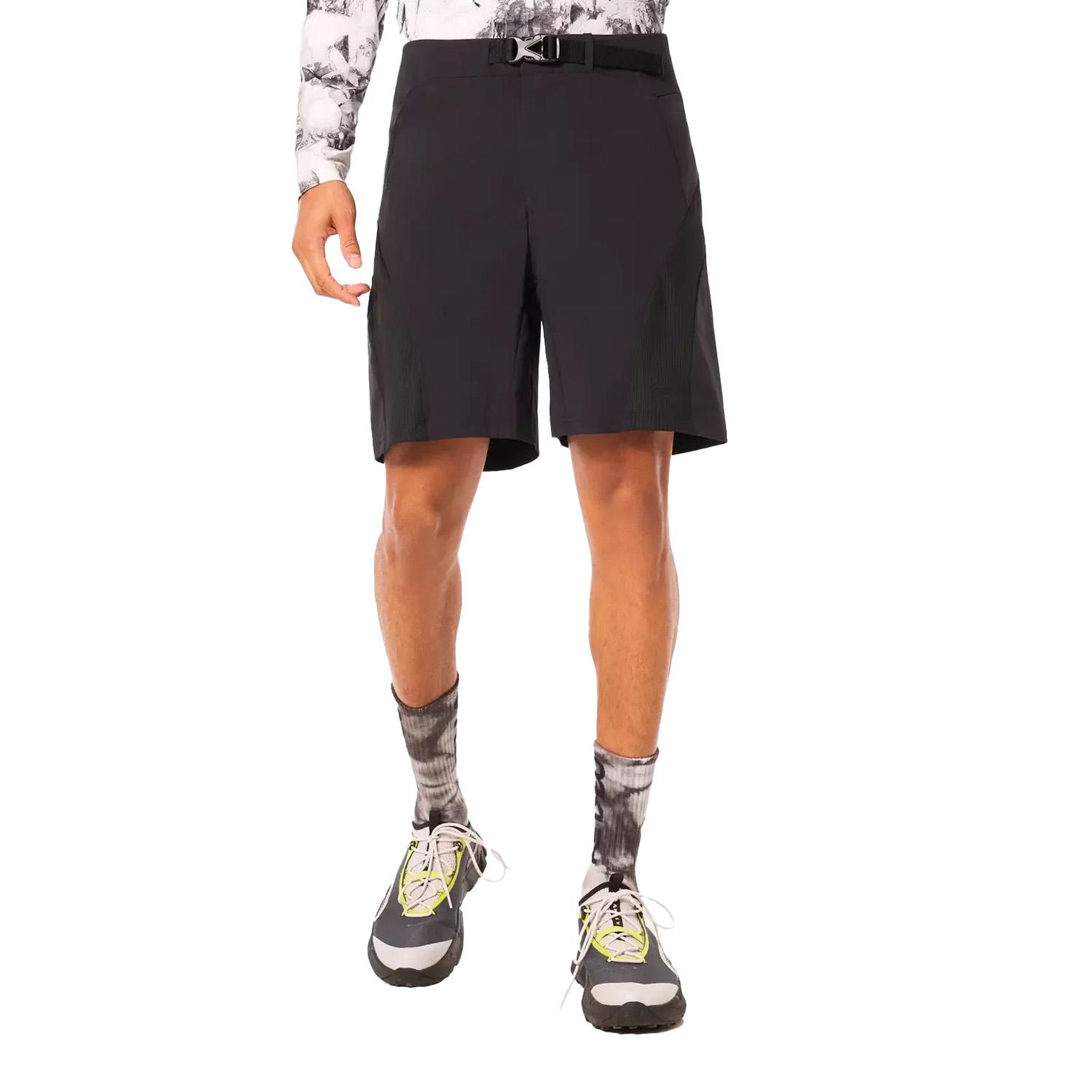 Oakley Latitude Arc Short Erkek Siyah Şort