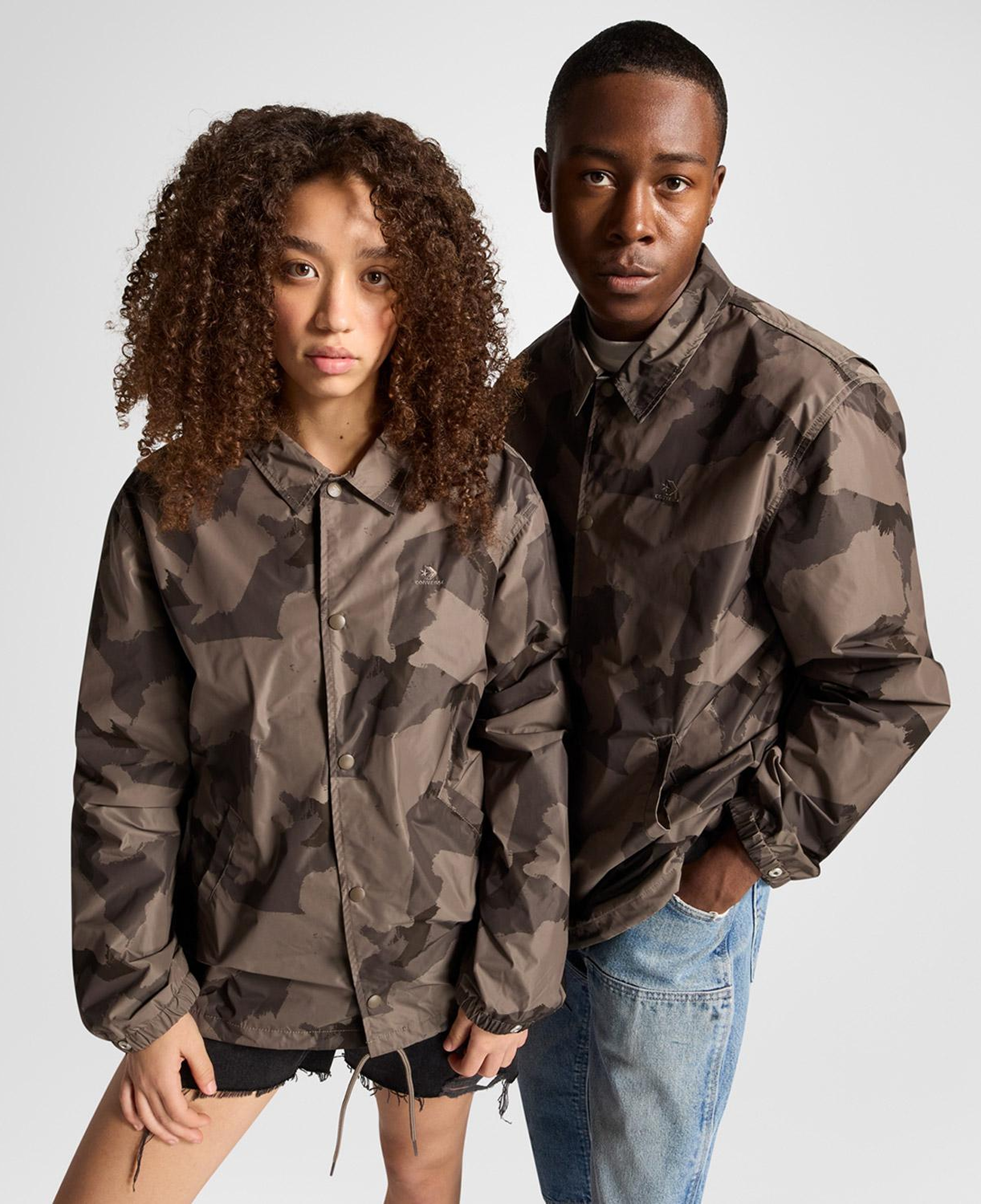 Converse Go-To Unisex Desenli Haki Yağmurluk