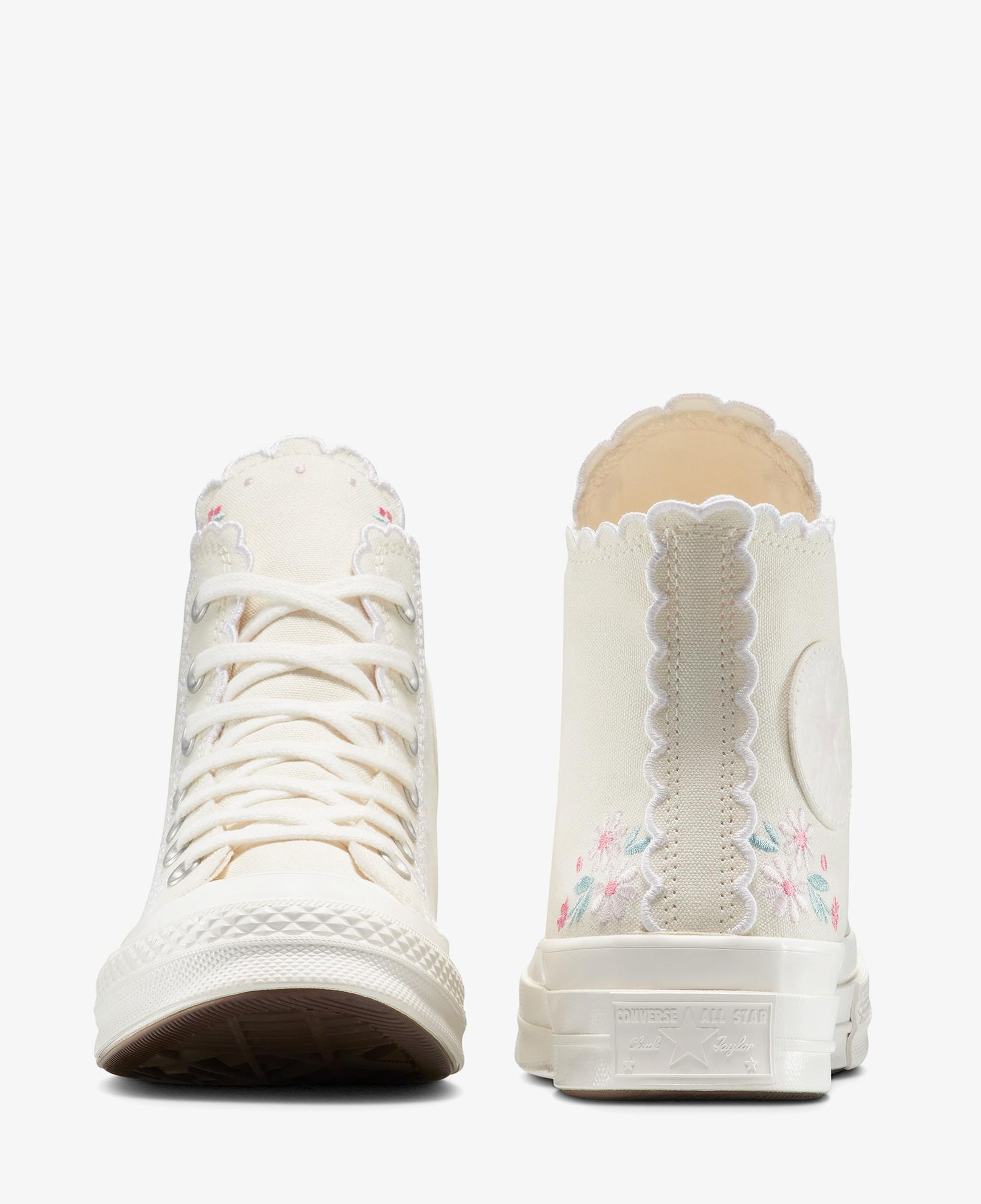 Converse Chuck Taylor Embroidered Unisex Krem Sneaker