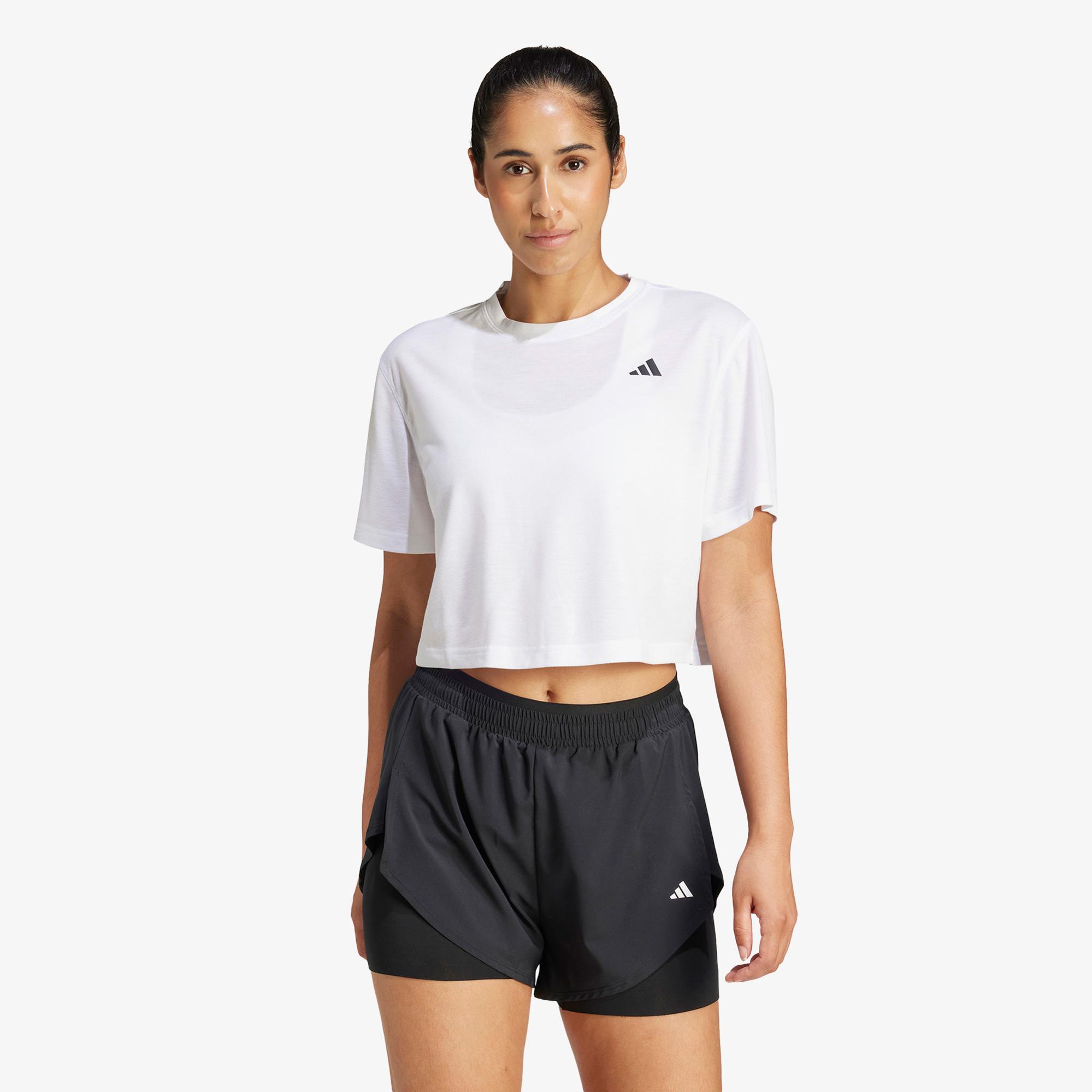 adidas Train Essentials Boxy Workout Kadın Beyaz Crop T-Shirt