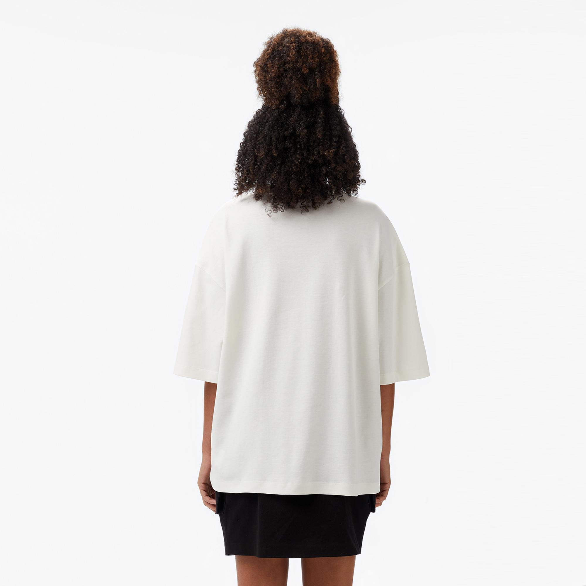 Converse Star Chevron Baskılı Oversize Fit Kadın Beyaz T-Shirt