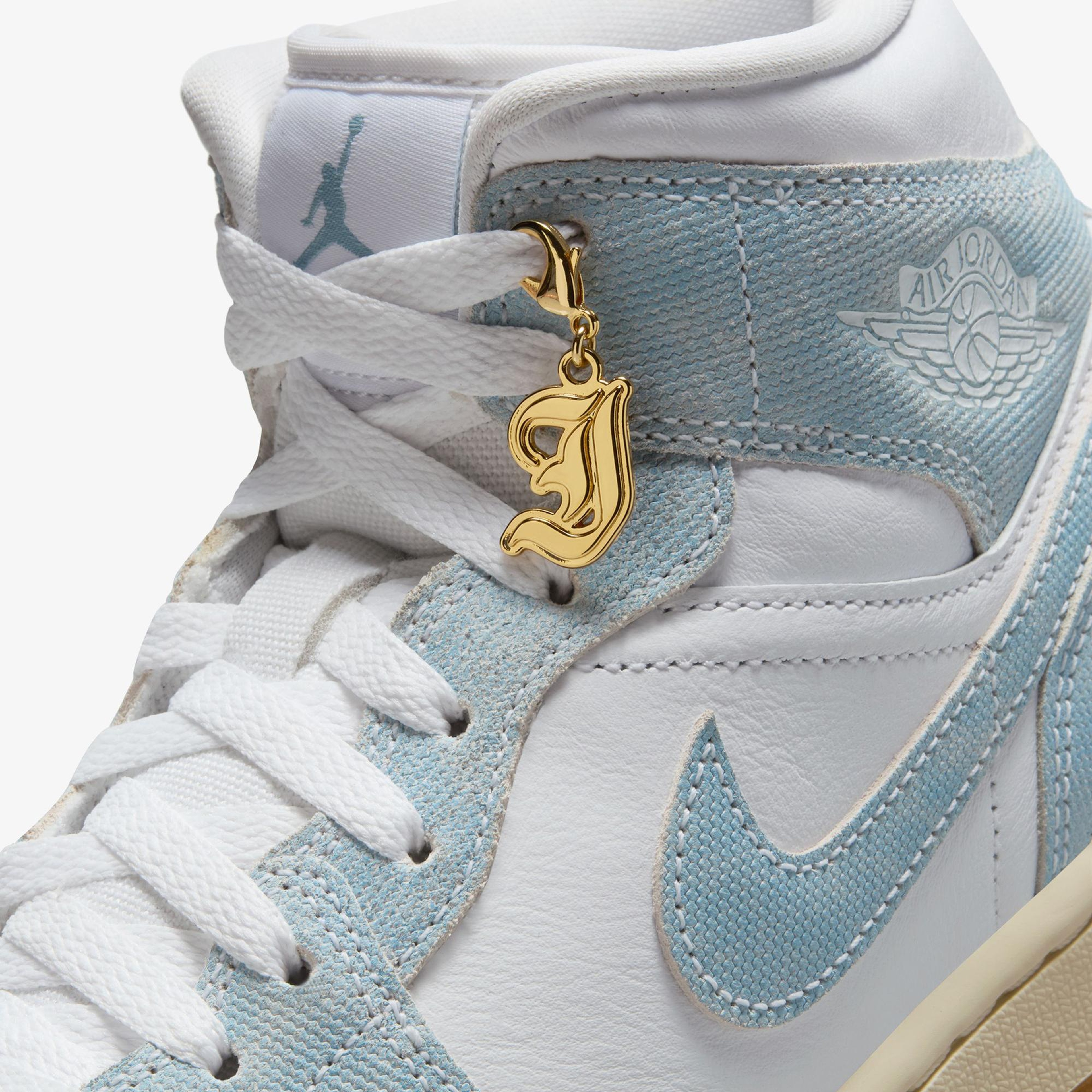 Jordan Air 1 Mid SE Kadın Beyaz Spor Ayakkabı