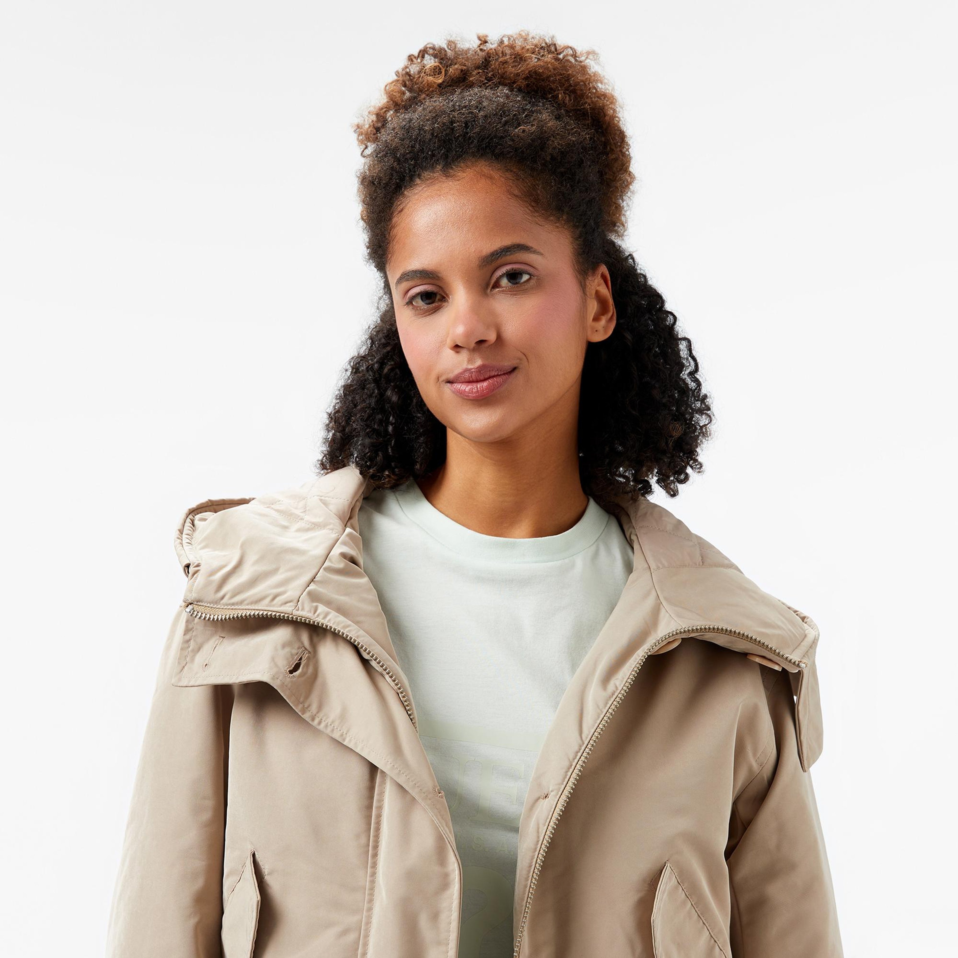 Guess Nora Cropped Canvas Kadın Bej Parka Mont