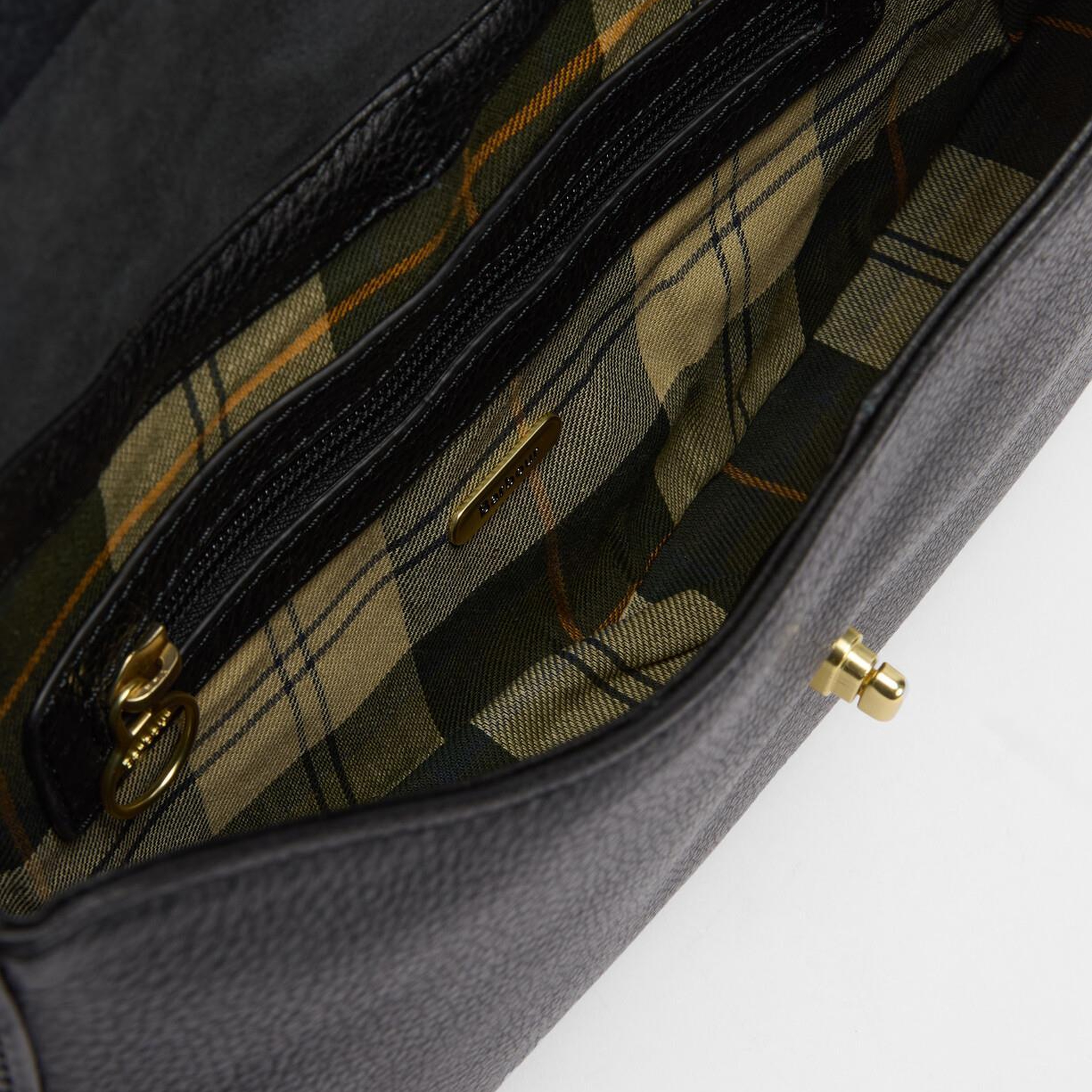 Barbour Alder Deri Kol Çantasıı