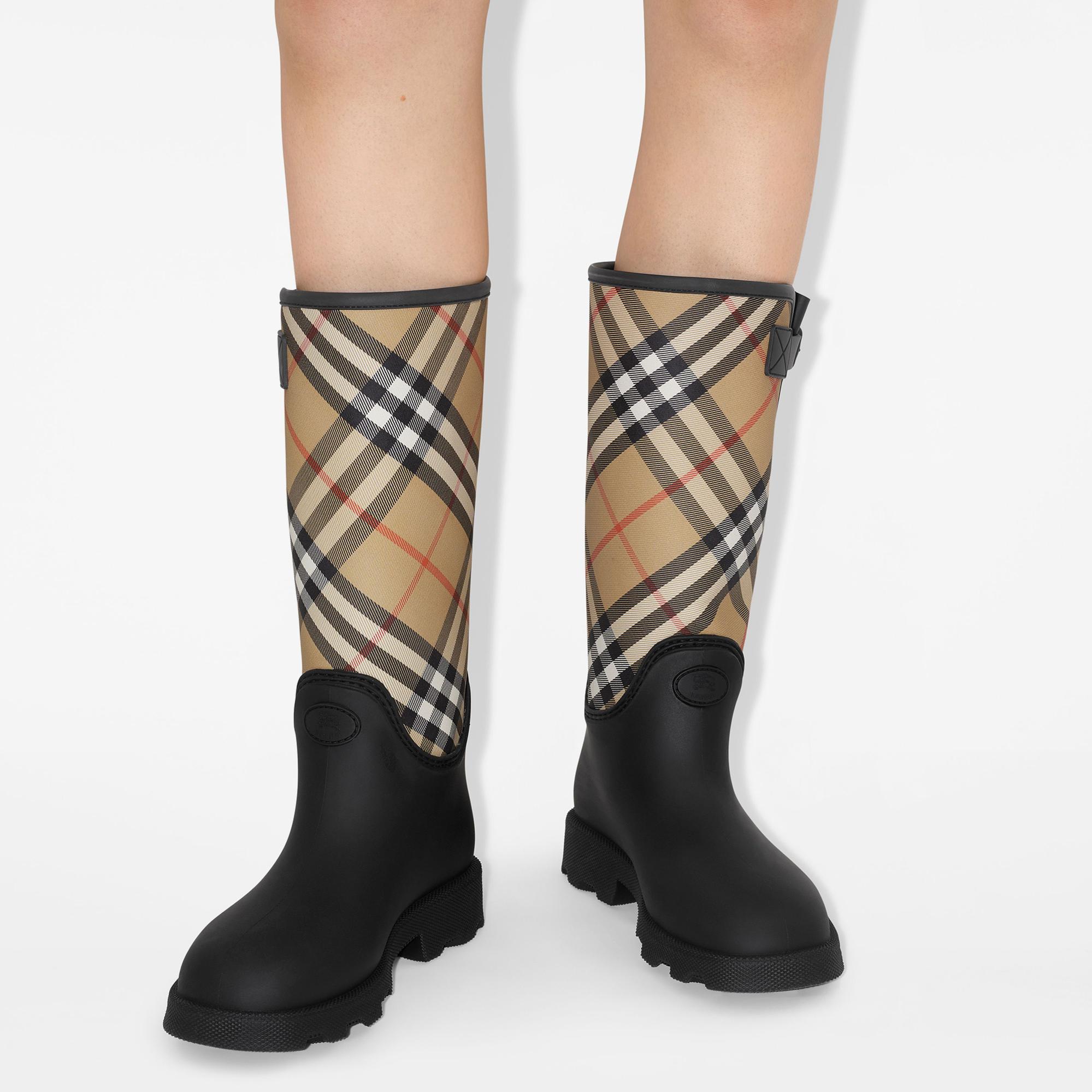 Burberry Rubber Marsh Stamp High Kadın Siyah Çizme