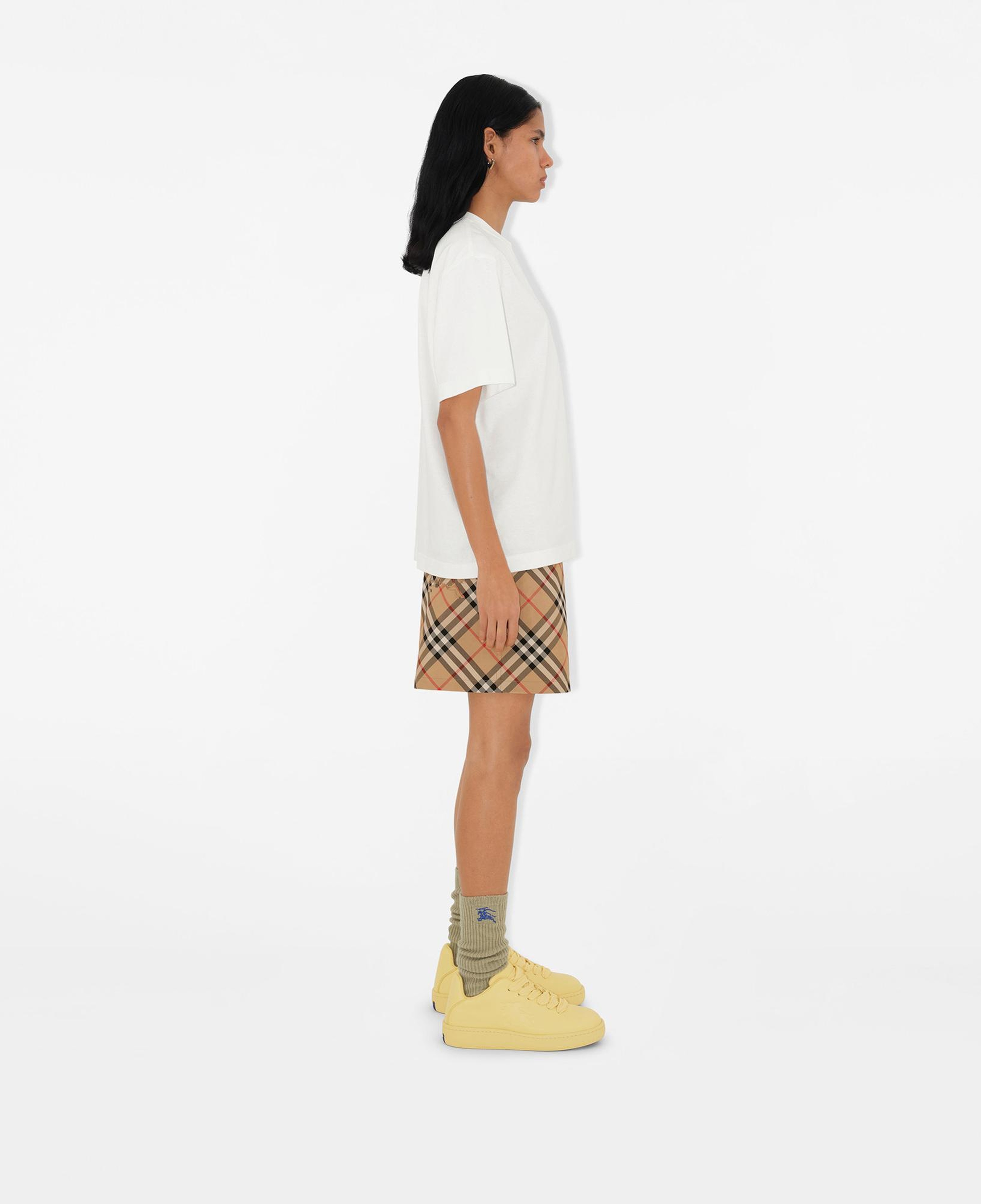 Burberry Check Kadın Bej Şort
