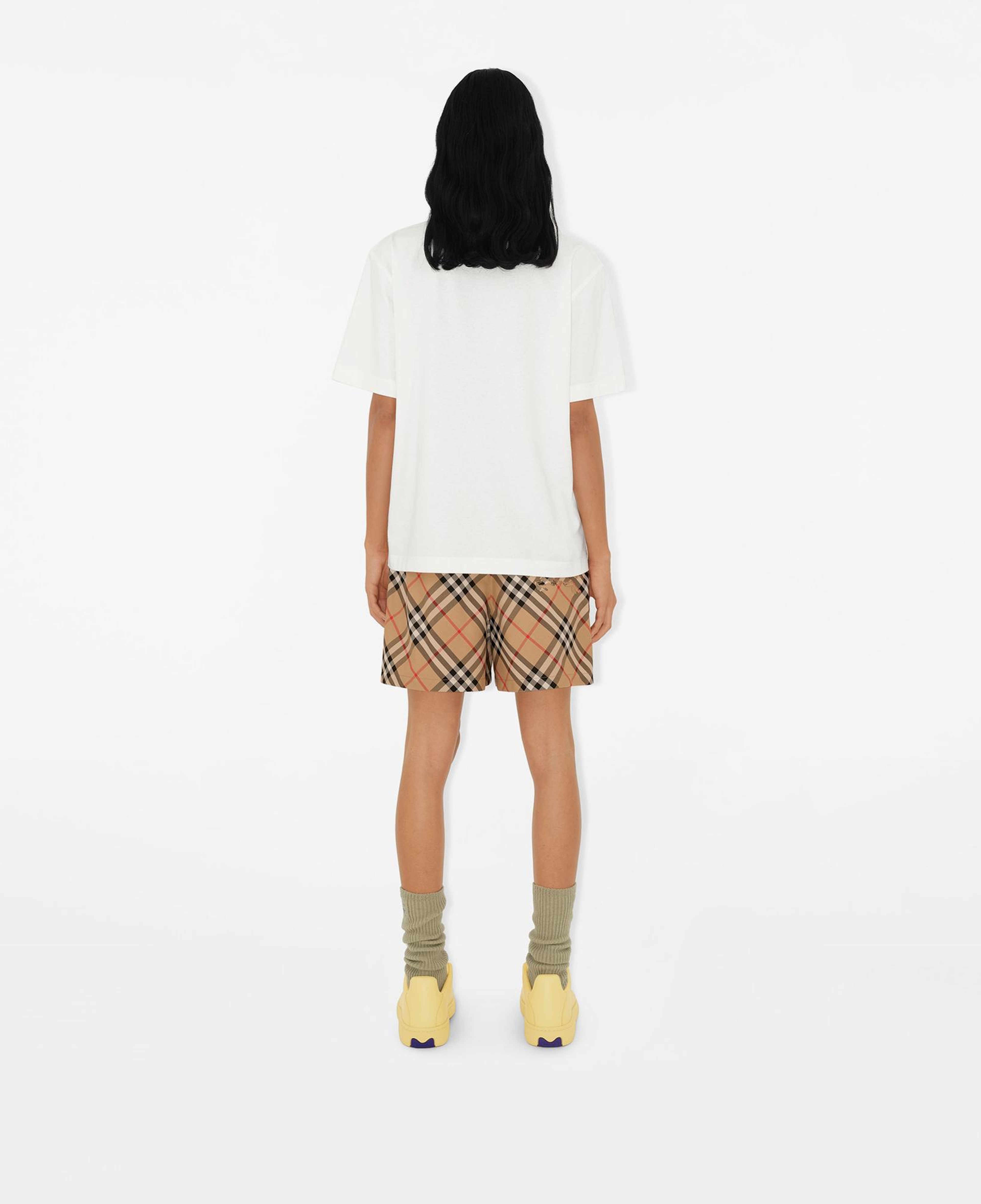 Burberry Check Kadın Bej Şort
