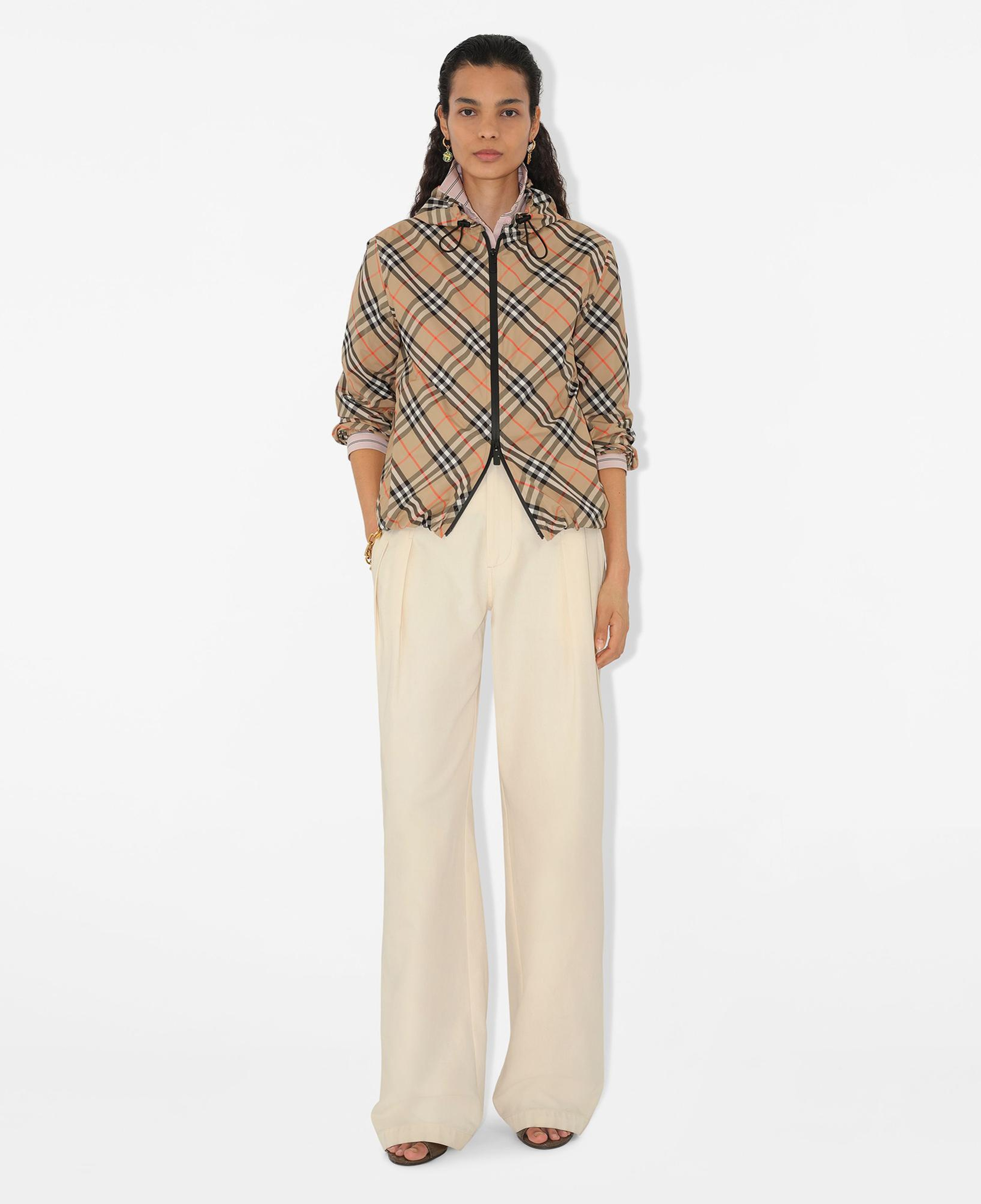 Burberry Check Hooded Kadın Bej Mont